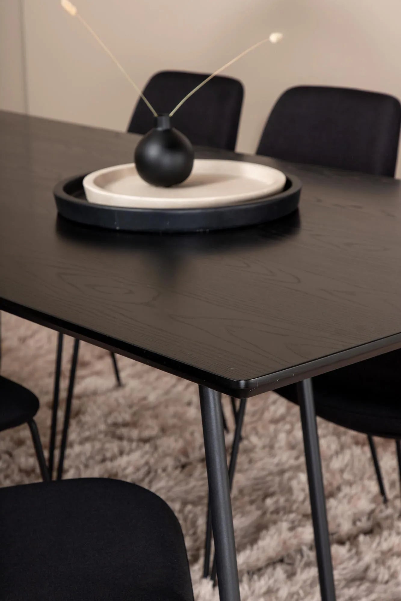 Petra Esszimmerset: Komfort und Design für stilvolle Dinnerabende.