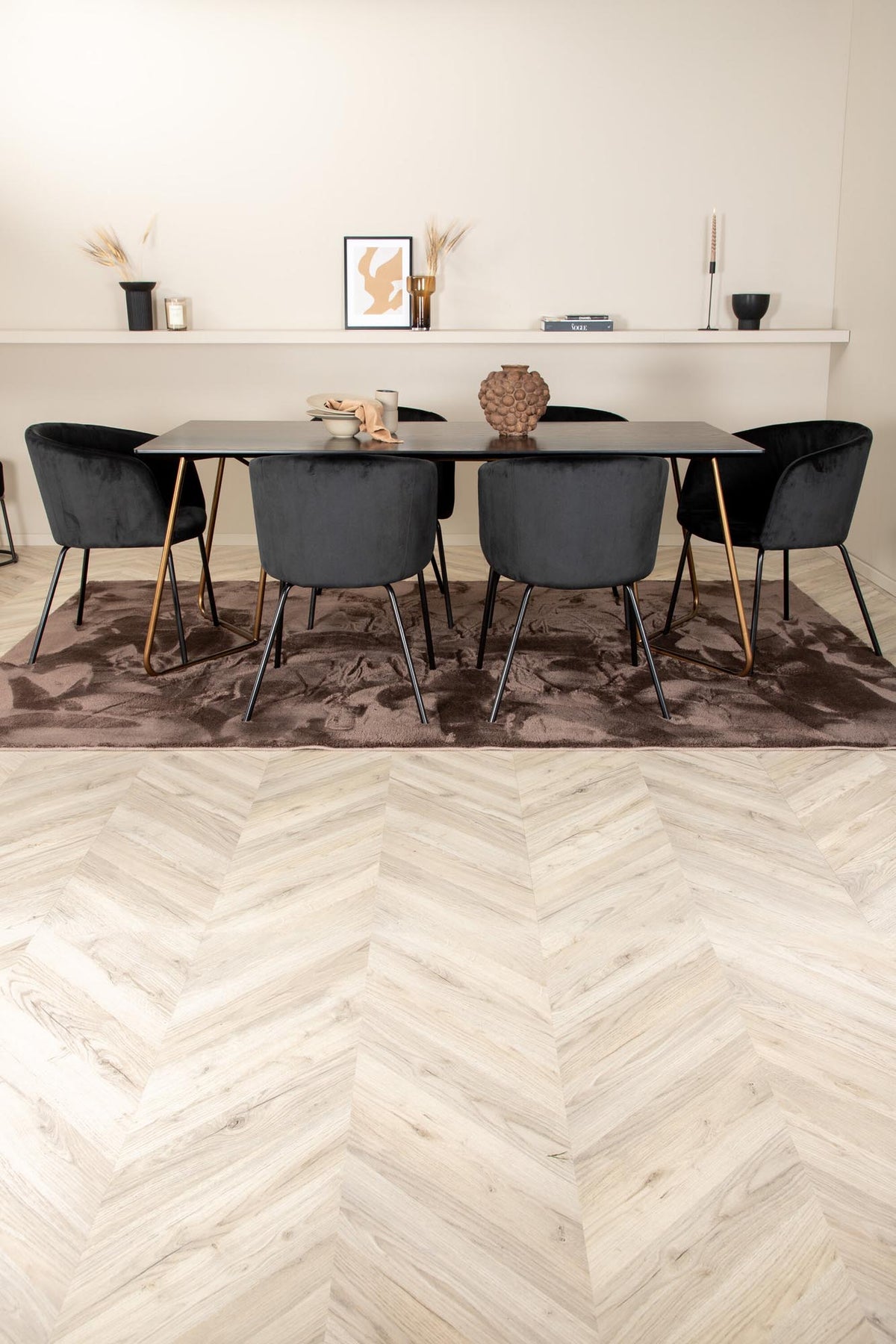 Petra Esszimmerset + Berit 190cm/6St. in Schwarz / Kupfer präsentiert im Onlineshop von KAQTU Design AG. Esszimmerset ist von Venture Home