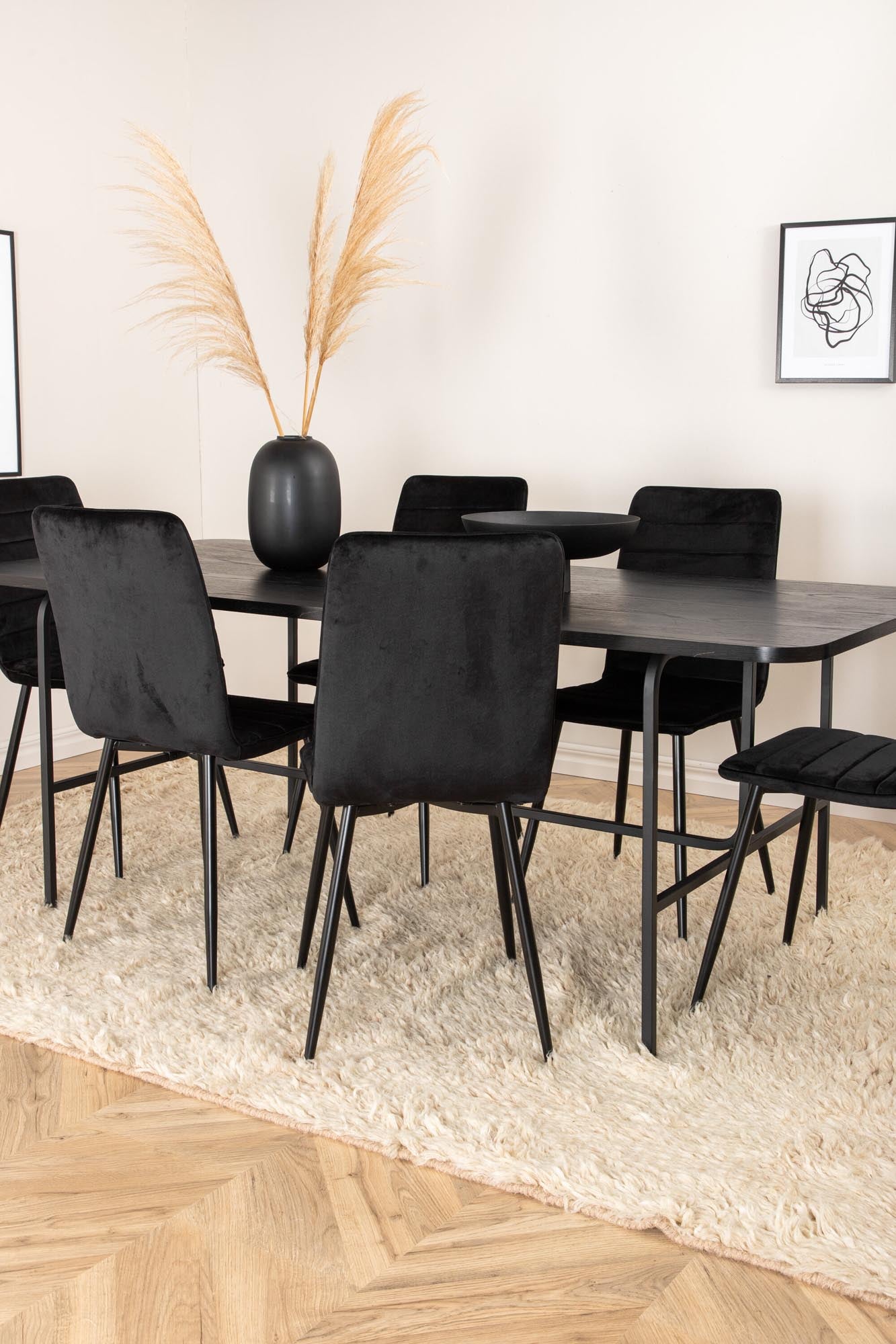 Uno Esszimmerset + Windu 200cm/6St. in Schwarz präsentiert im Onlineshop von KAQTU Design AG. Esszimmerset ist von Venture Home