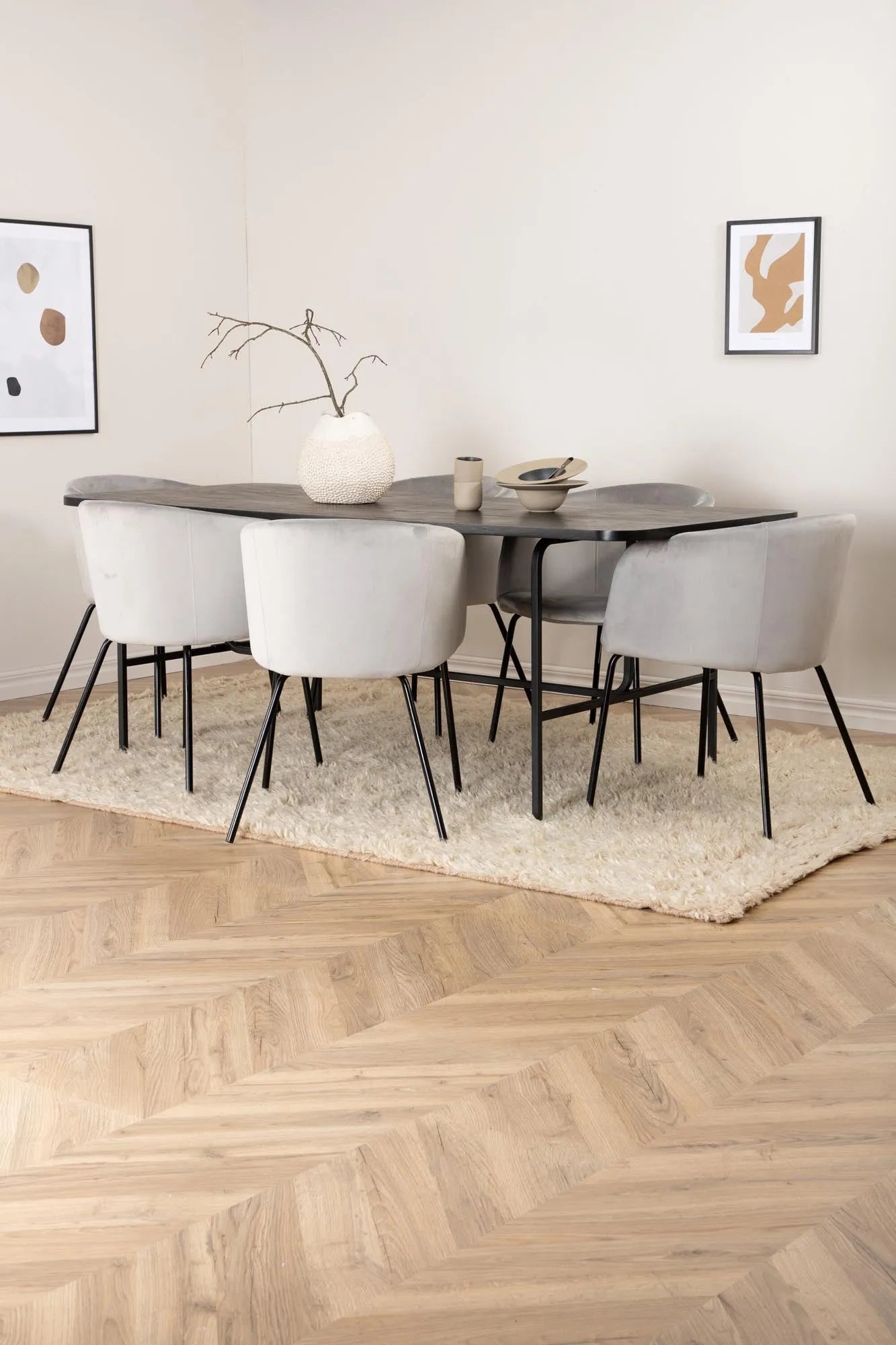 Stilvolles Uno Esszimmerset mit 6 Berit Stühlen, 200cm, von Venture Home.