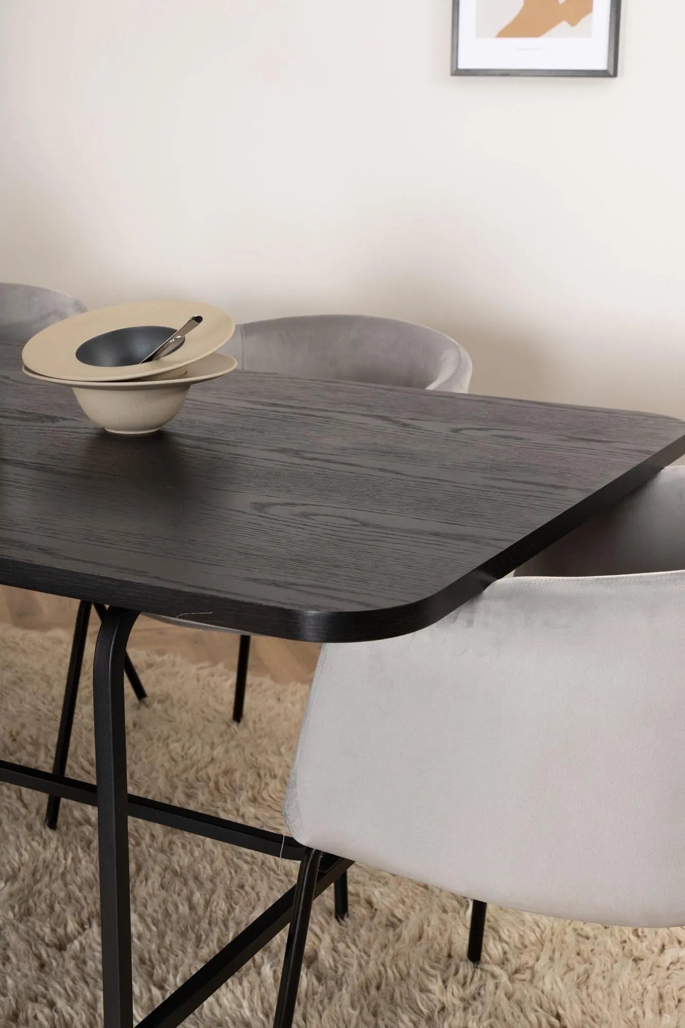 Modernes Uno Esszimmerset mit 6 Berit Stühlen, 200cm, von Venture Home.