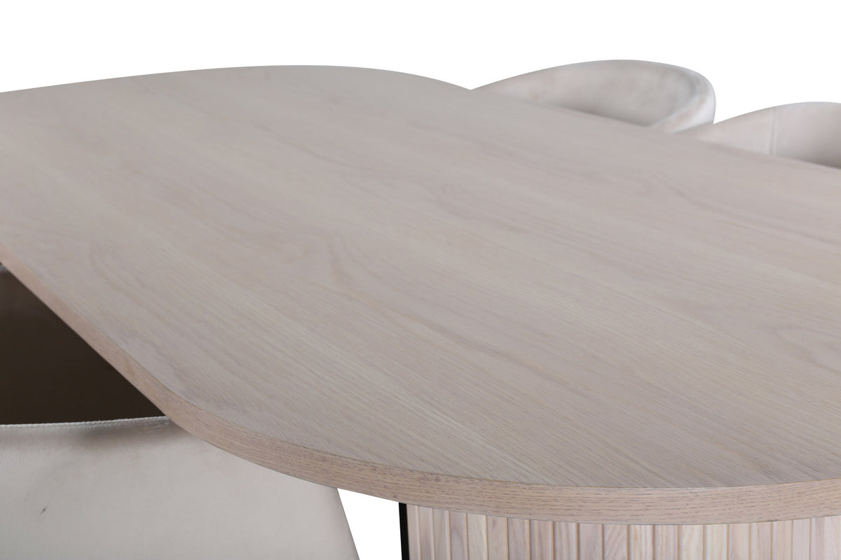Bianca Esszimmerset + Berit 200cm/4St. in Weiss / Beige präsentiert im Onlineshop von KAQTU Design AG. Esszimmerset ist von Venture Home