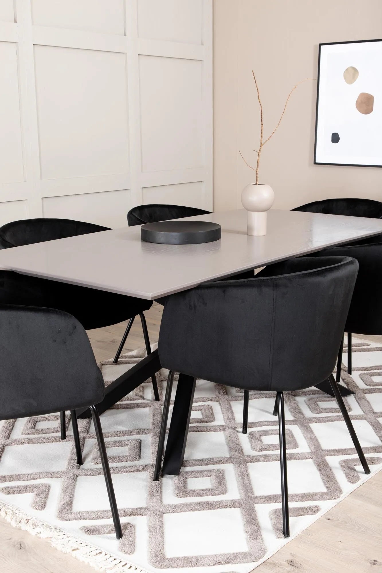 Elegantes Piazza Set: Perfekte Harmonie aus Design und Funktionalität.