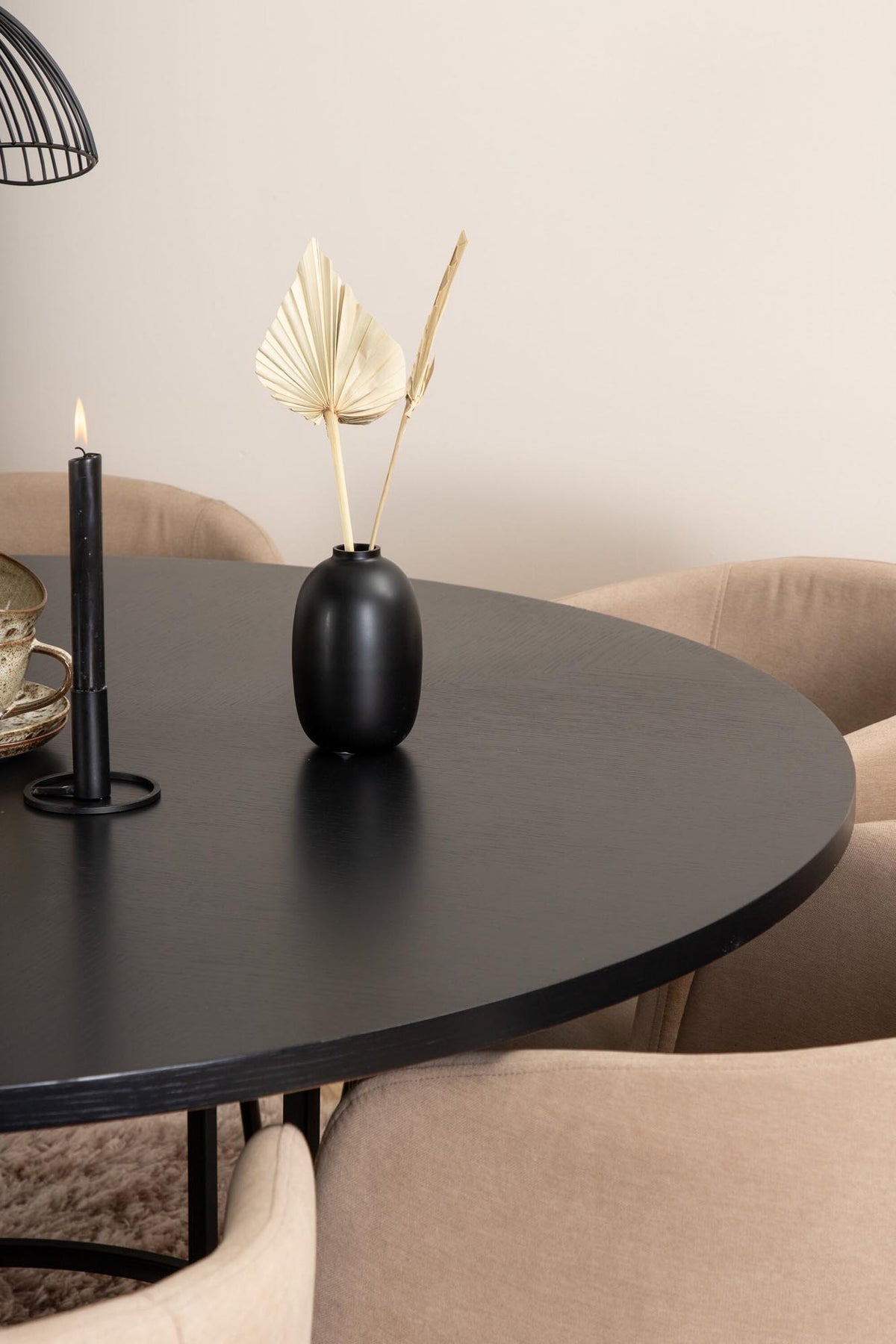Esszimmerset Copenhagen + Berit ⌀140cm/6St. in Beige, Schwarz präsentiert im Onlineshop von KAQTU Design AG. Esszimmerset ist von Venture Home