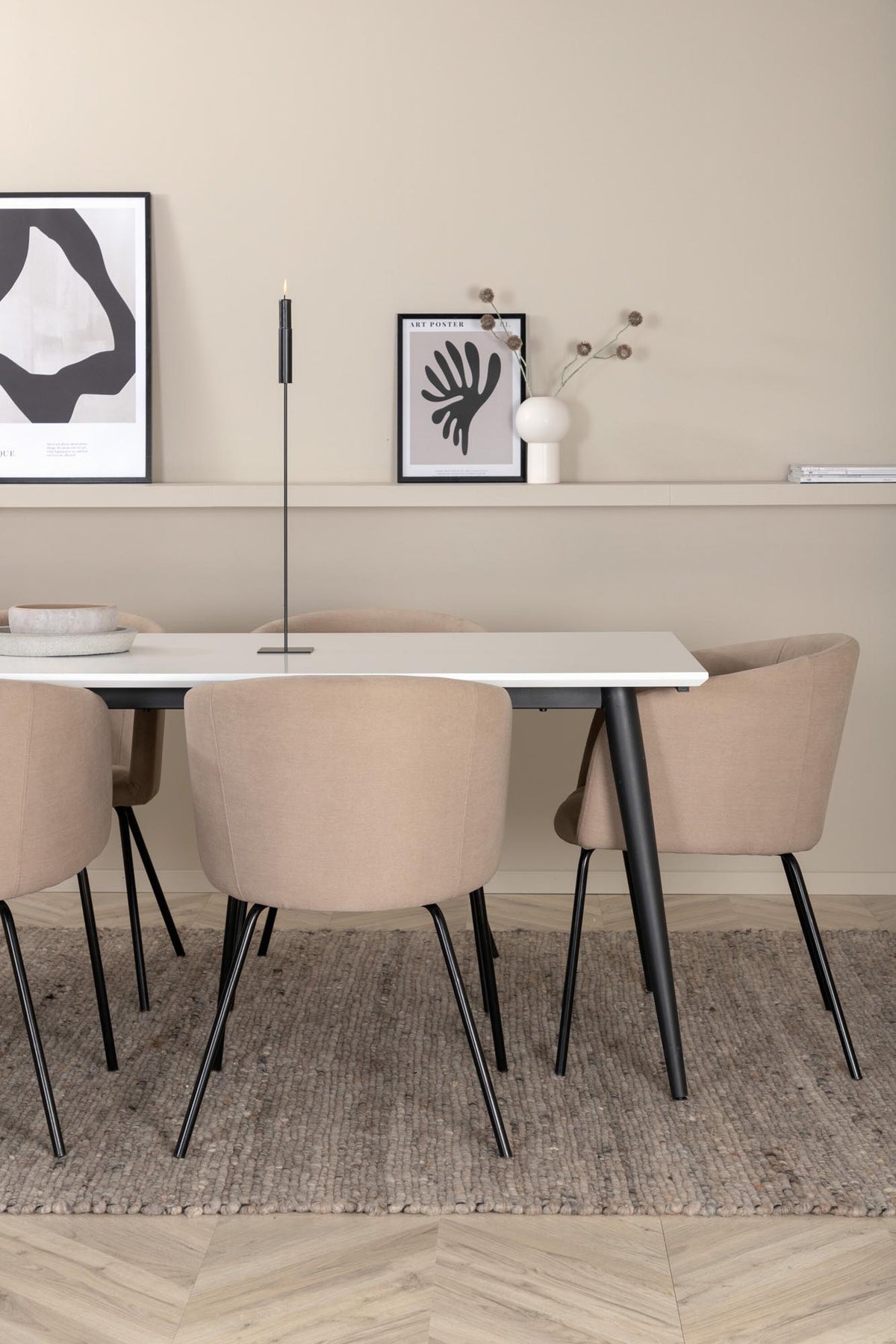 Jimmy Esszimmerset + Berit 195cm/6St. in Beige, Schwarz präsentiert im Onlineshop von KAQTU Design AG. Esszimmerset ist von Venture Home