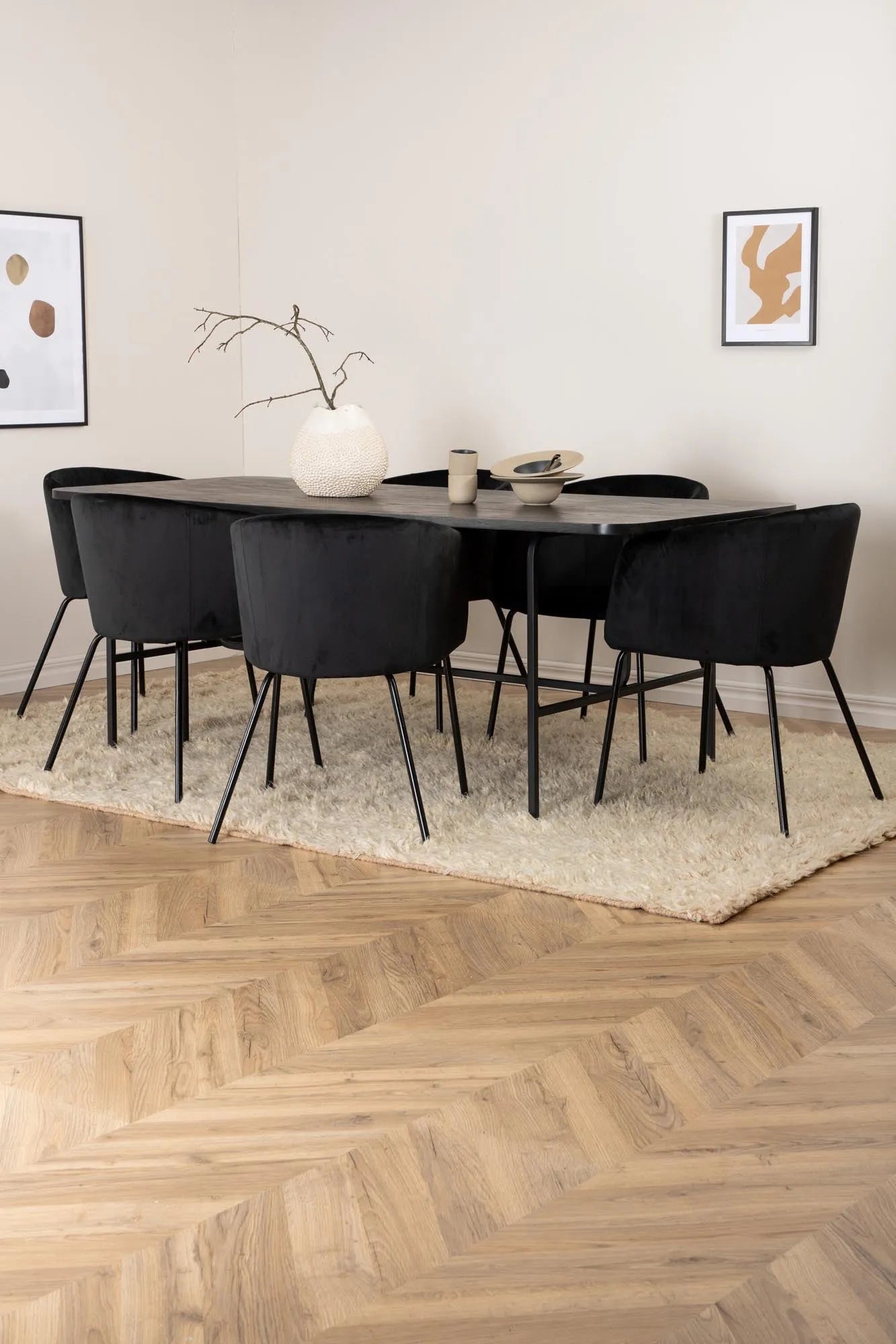 Stilvolles Uno Esszimmerset mit 6 Berit Stühlen, 200cm, von Venture Home.
