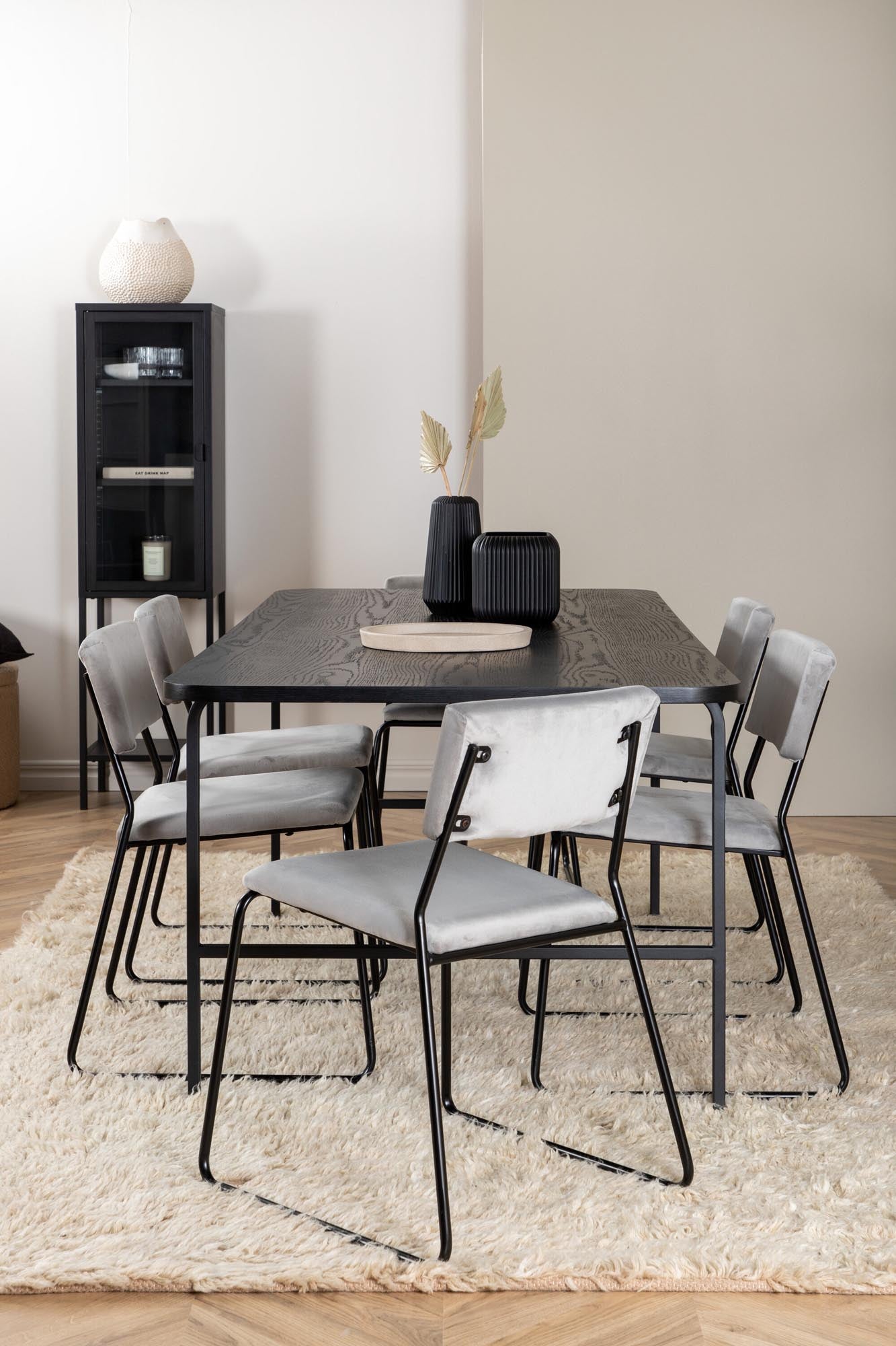 Uno Esszimmerset + Kenth 200cm/6St. in Schwarz / Grau präsentiert im Onlineshop von KAQTU Design AG. Esszimmerset ist von Venture Home
