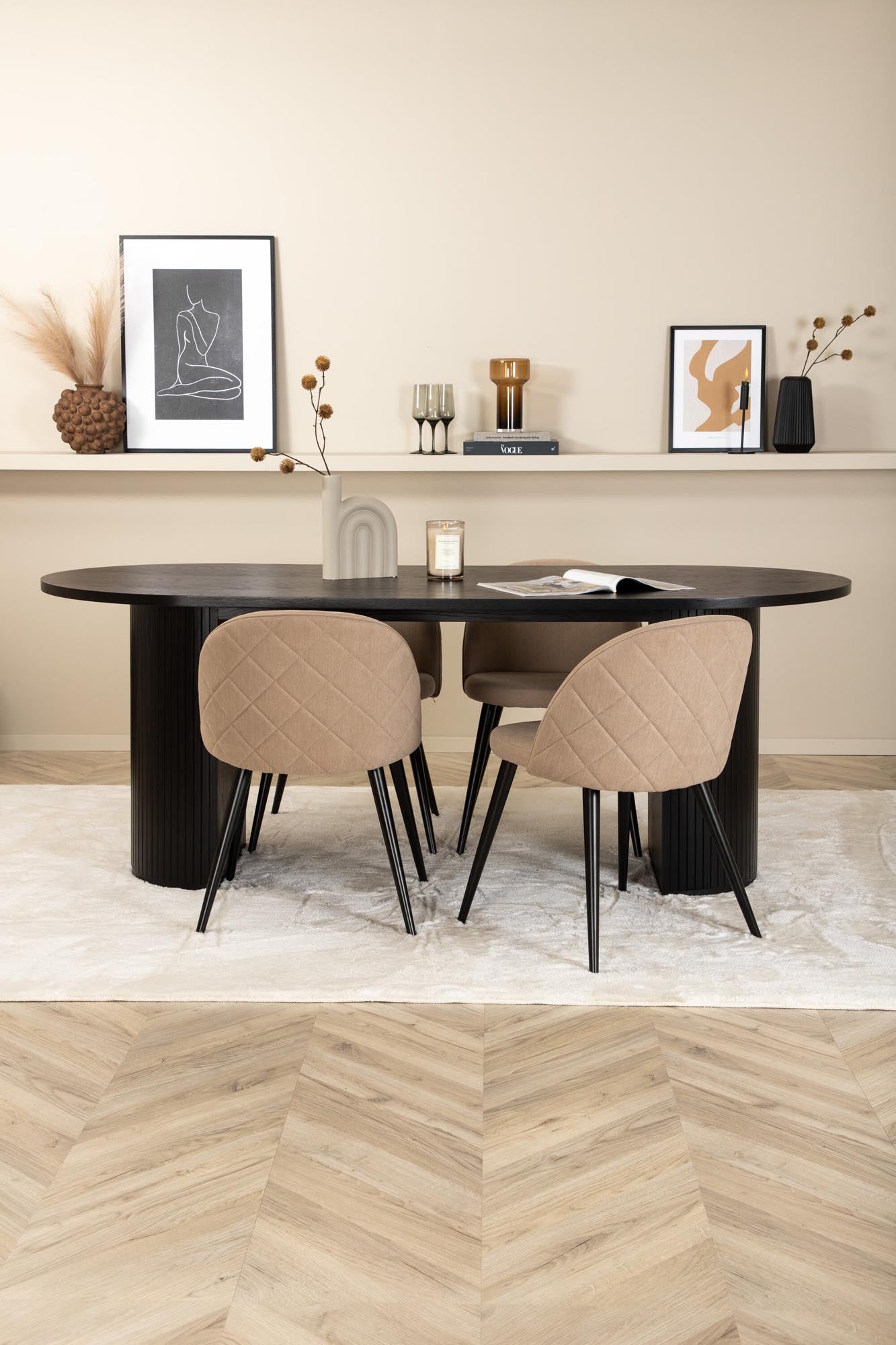 Bianca Esszimmerset + Velvet 200cm/4St. in Schwarz / Beige präsentiert im Onlineshop von KAQTU Design AG. Esszimmerset ist von Venture Home