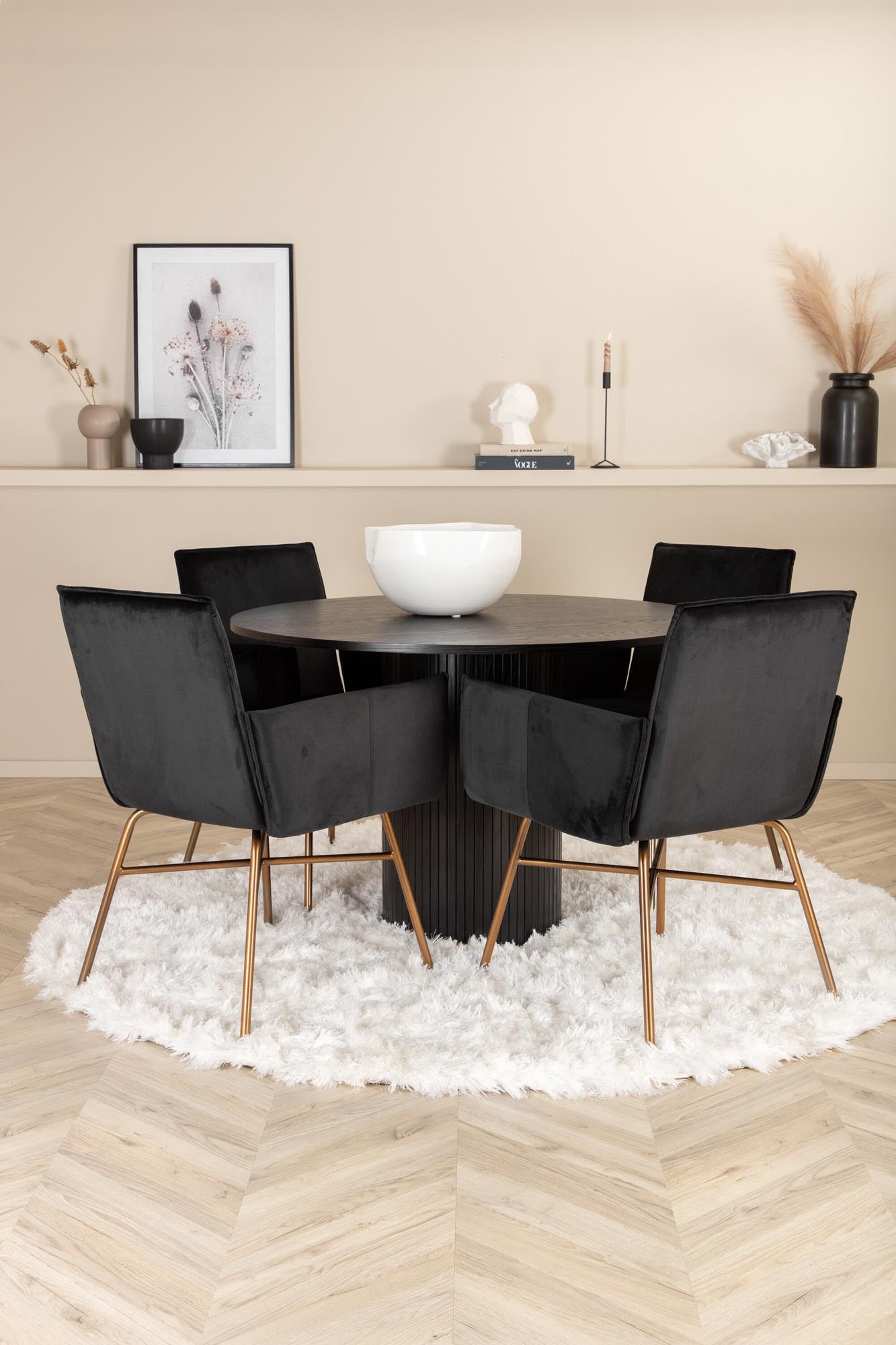 Bianca Esszimmerset + Petra ⌀110cm/4St. in Schwarz, Kupfer präsentiert im Onlineshop von KAQTU Design AG. Esszimmerset ist von Venture Home