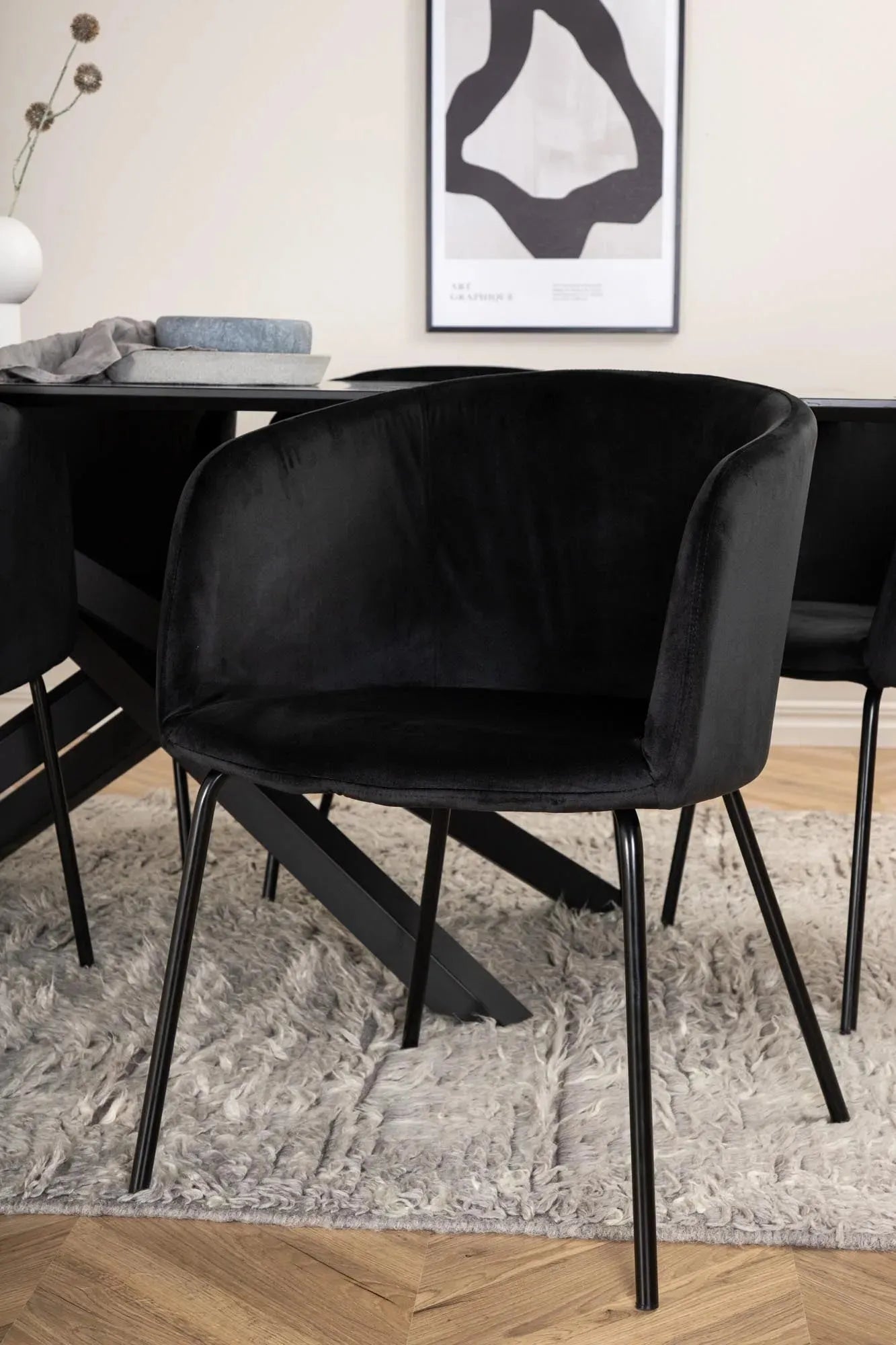 Stilvolles Piazza Esszimmerset: Zeitloses Design für Ihr Zuhause.