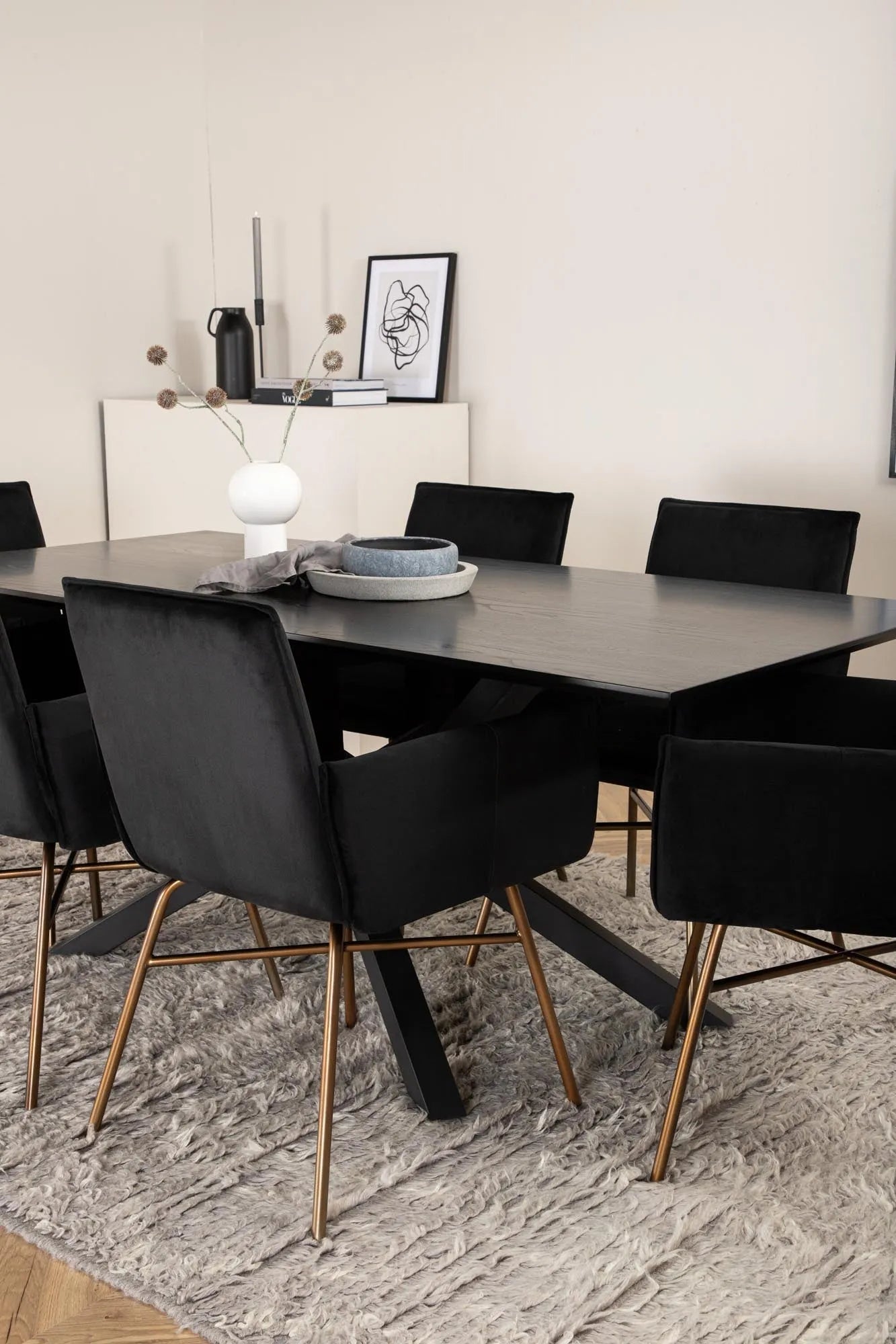 Stilvolles Esszimmerset Piazza: Perfekte Harmonie aus Form und Funktion.
