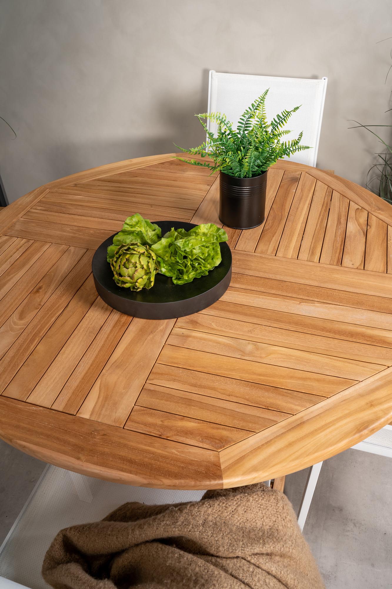 Outdoor-Tischset Kenya + Texas ⌀120cm/4St. in Weiss präsentiert im Onlineshop von KAQTU Design AG. Gartentischset ist von Venture Home