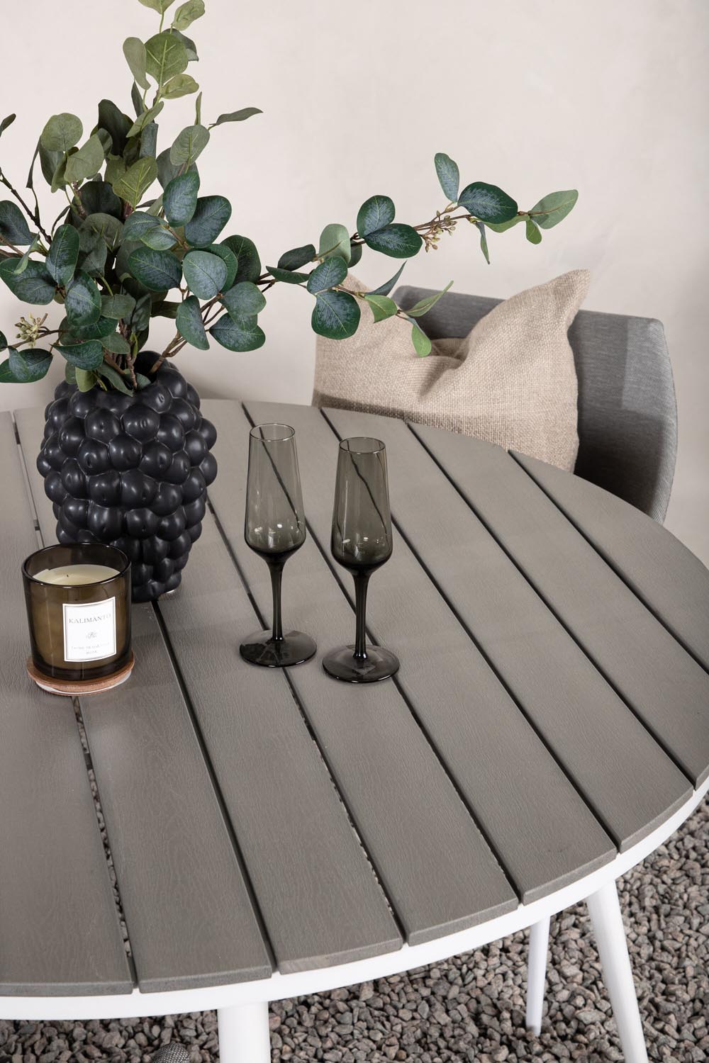 Break Outdoor-Tischset + Spoga ⌀120cm/4St. in Weiss präsentiert im Onlineshop von KAQTU Design AG. Gartentischset ist von Venture Home