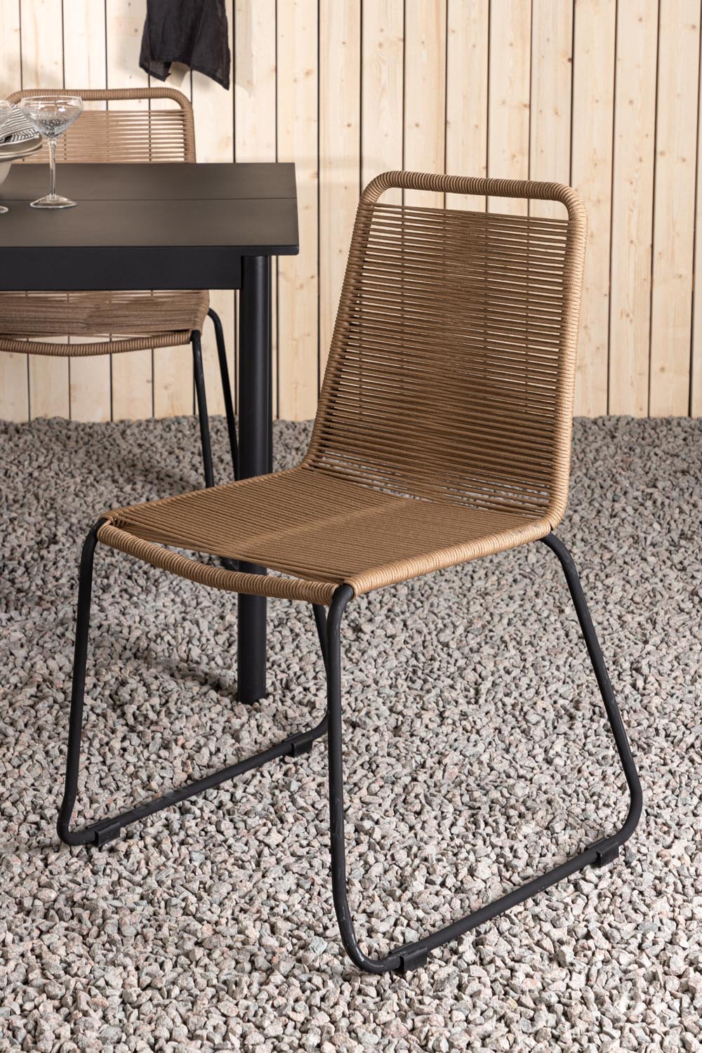 Modena Gartentisch Set in Schwarz/Latte präsentiert im Onlineshop von KAQTU Design AG. Gartentischset ist von Venture Home