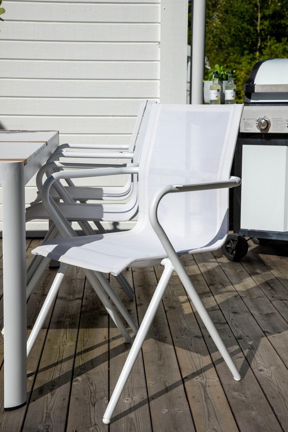 Togo Outdoor-Tischset + Alina 200cm/6St. in Weiss präsentiert im Onlineshop von KAQTU Design AG. Gartentischset ist von Venture Home