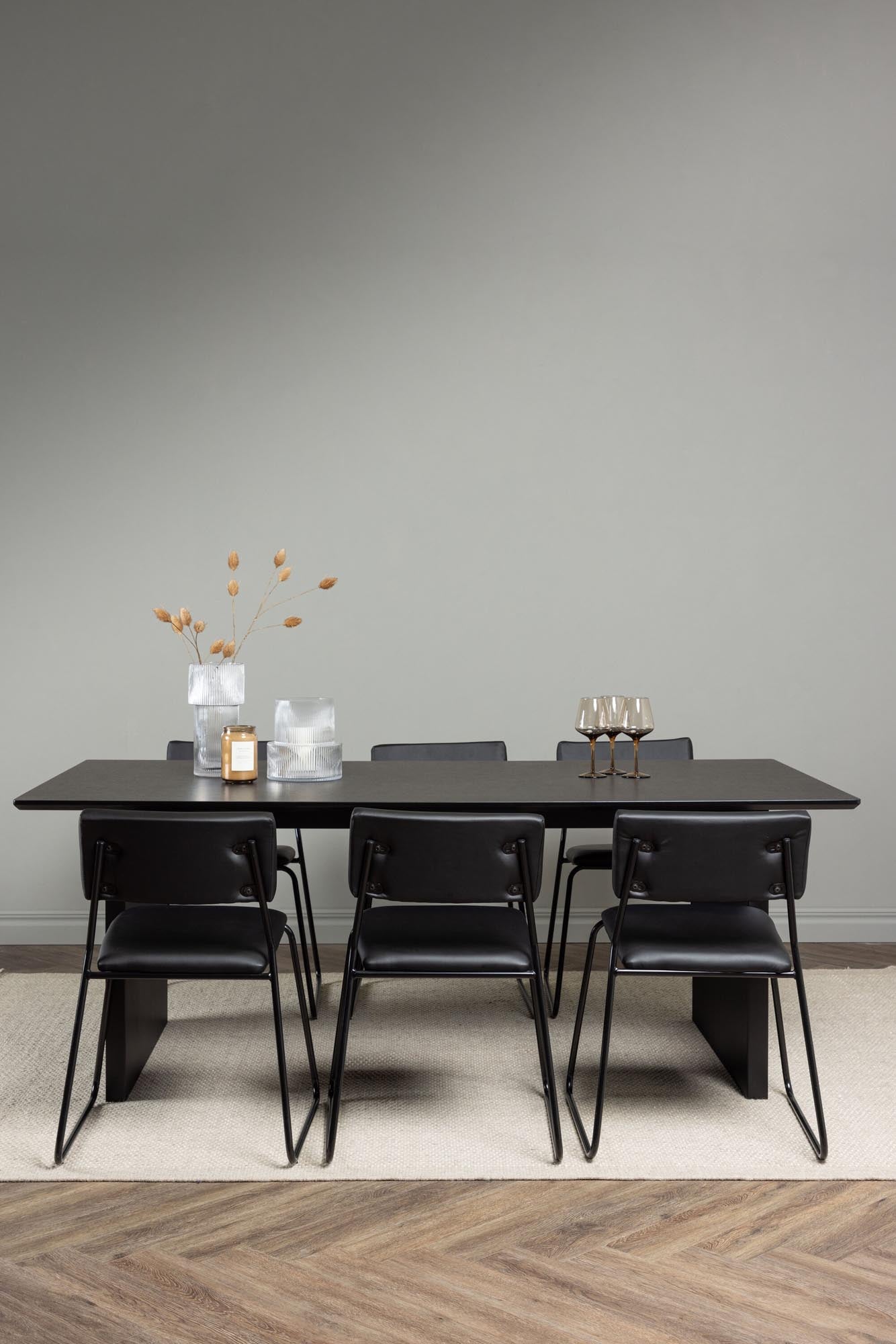 Stilvolles Vail Esstischset: 200x100cm Tisch mit 6 Kenth Stühlen, langlebige Materialien, modernes Design, perfekt für gesellige Anlässe.