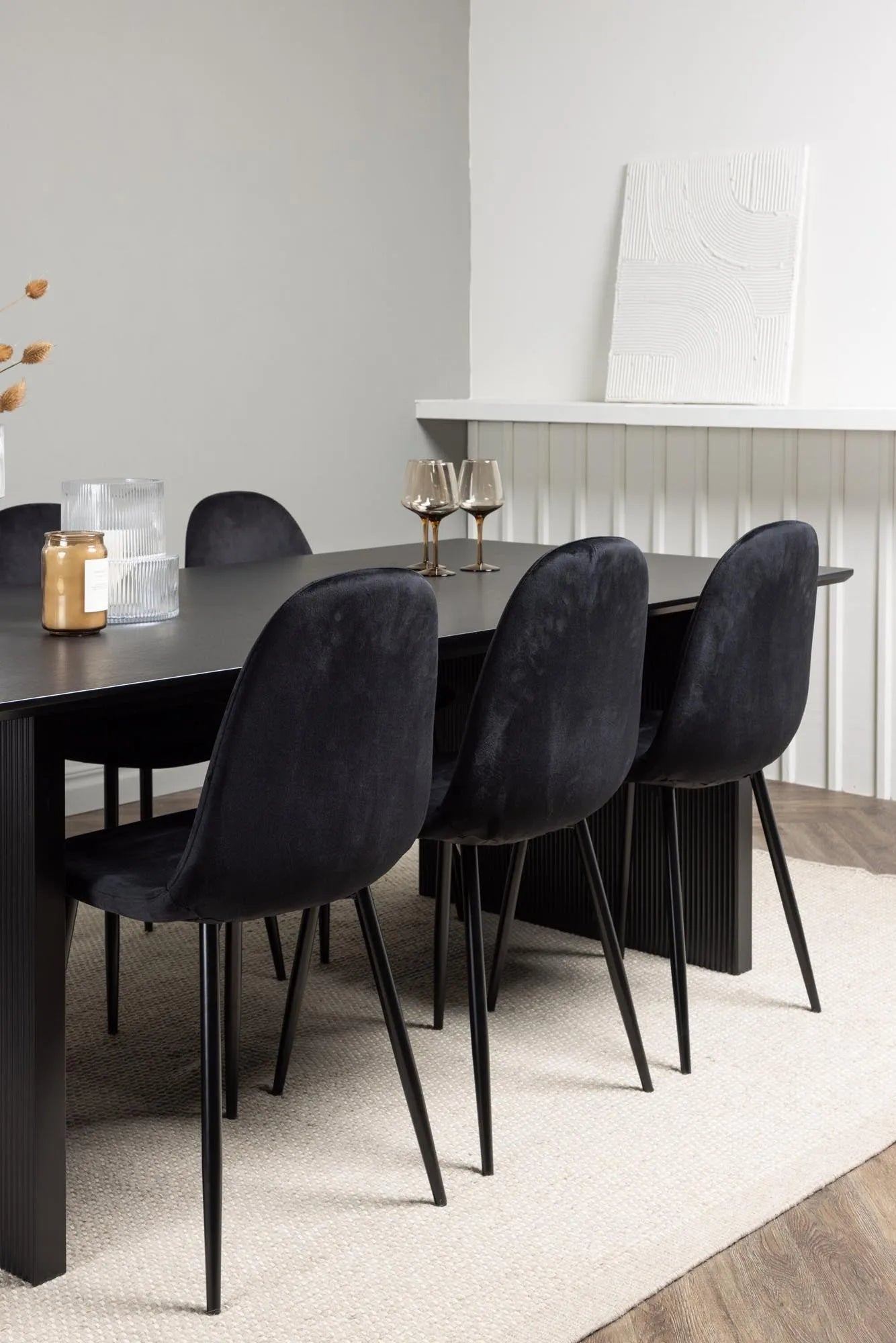Elegantes Vail Esszimmerset 200cm mit 6 Stühlen von Venture Home.