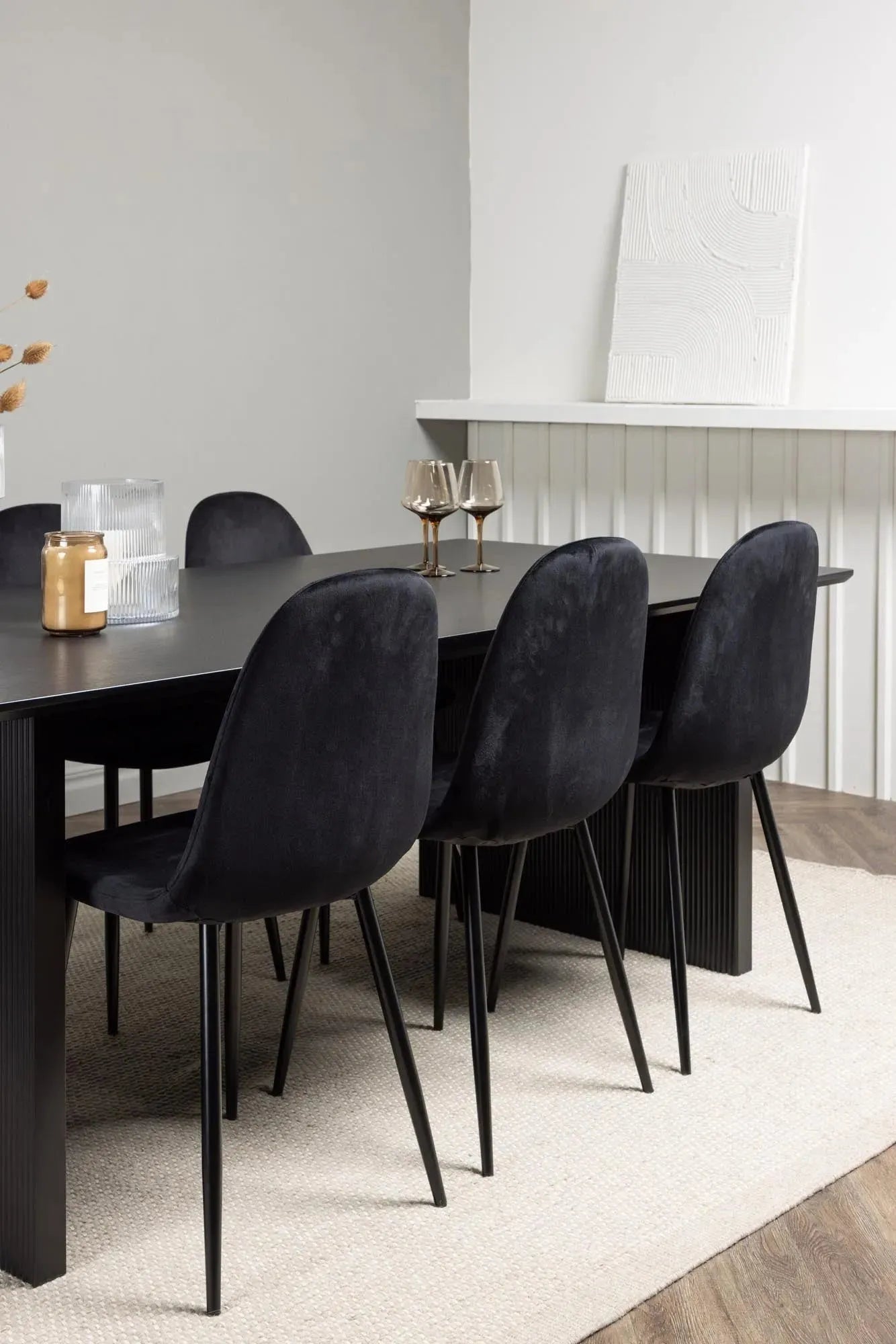 Elegantes Vail Esszimmerset 200cm mit 6 Stühlen von Venture Home.
