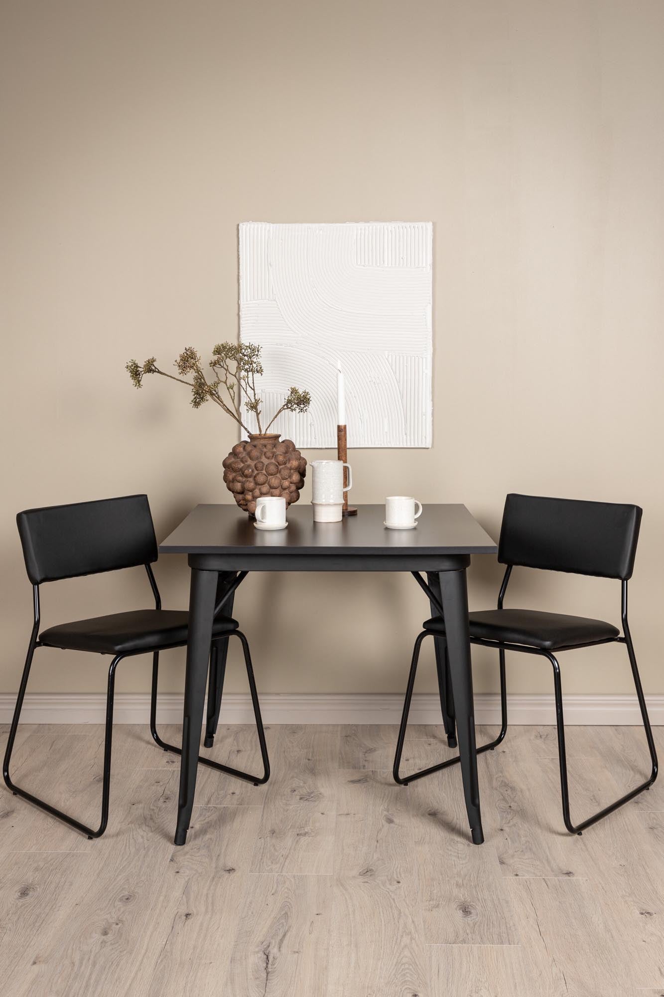 Gestalten Sie Ihr Esszimmer mit dem Tempe Esszimmerset + Kenth 80cm/2St. von Venture Home – stilvoller Tisch und bequeme Stühle für jeden Anlass.