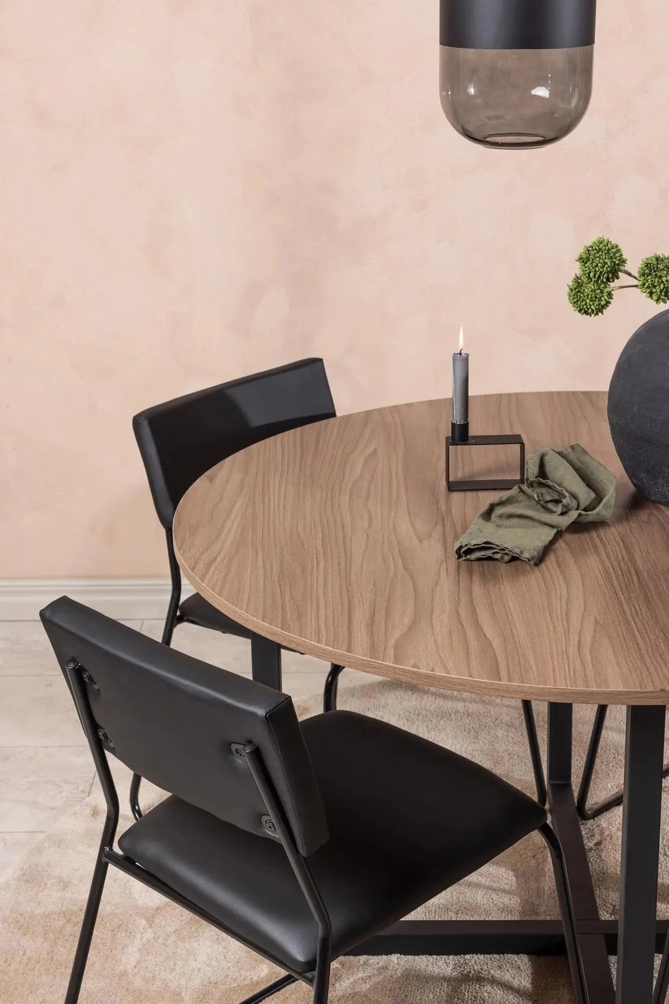 Elegantes Esszimmerset Durango + Kenth für stilvolle Mahlzeiten.
