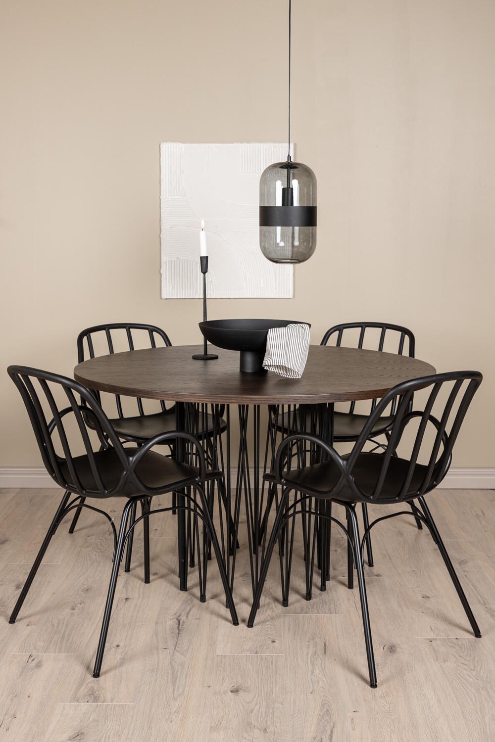 Stone Esszimmerset + Dyrön ⌀120cm/4St. in Schwarz präsentiert im Onlineshop von KAQTU Design AG. Esszimmerset ist von Venture Home