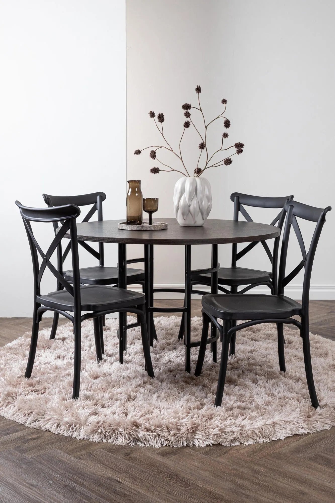 Elegantes Esszimmerset Copenhagen + Crosett für gemütliche Runden.