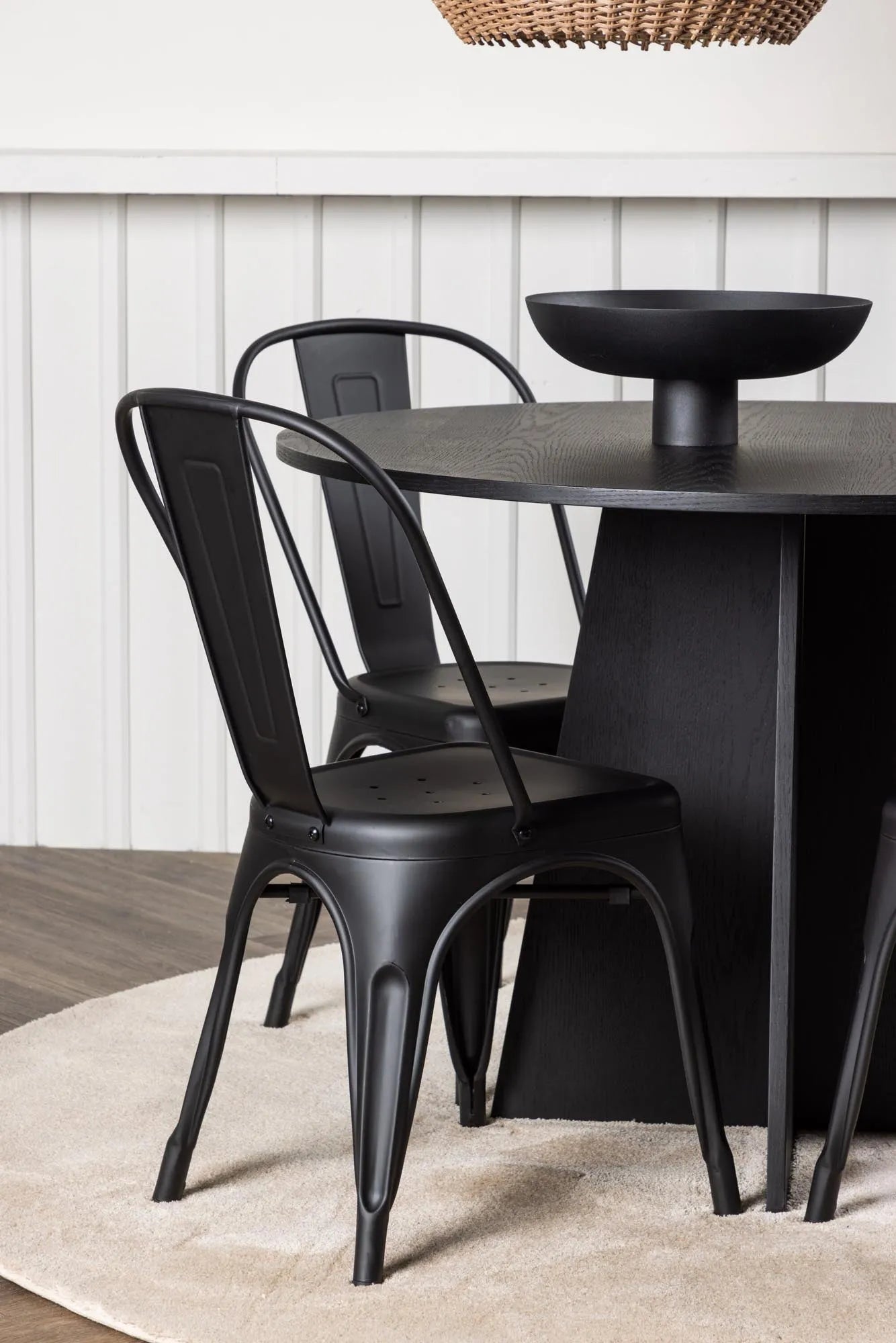 Modernes Esszimmerset Bootcut mit rundem Tisch, 4 Stühle, Venture Home.