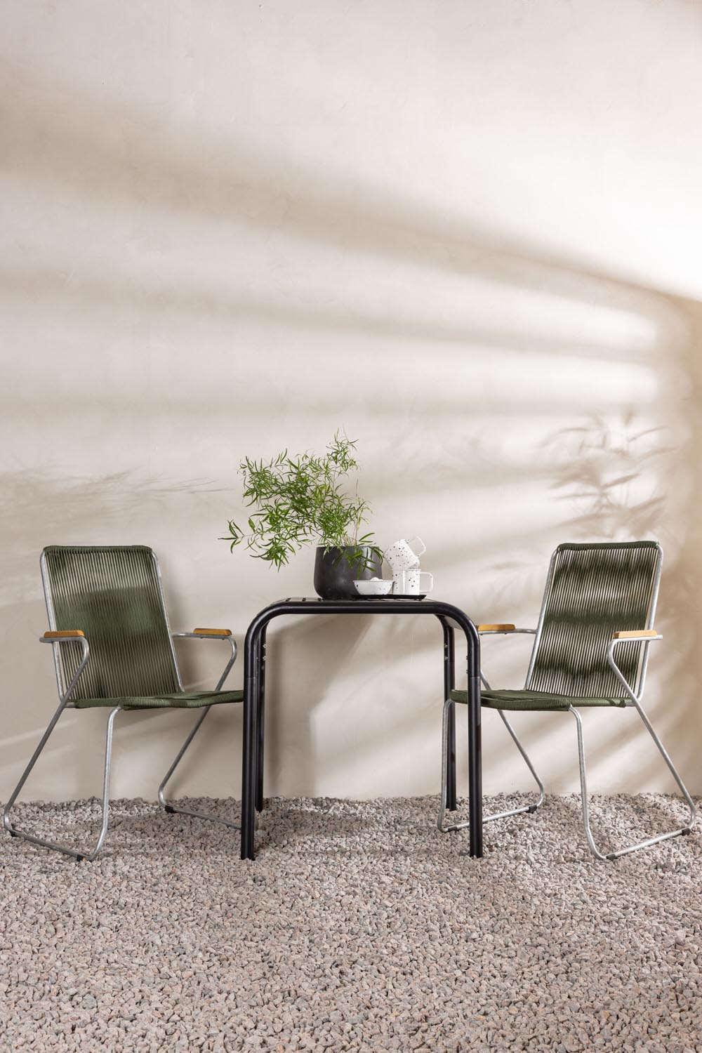 Borneo Outdoor-Tischset + Bois 70cm/2St. in Grün, Silber präsentiert im Onlineshop von KAQTU Design AG. Gartentischset ist von Venture Home