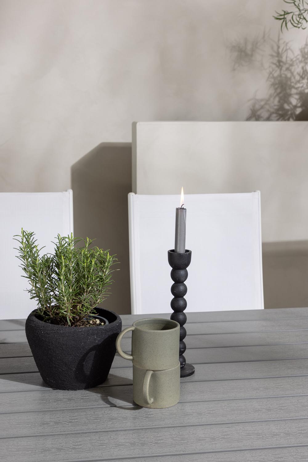 Garcia Outdoor-Tischset + Break 200cm/6St. in Weiss präsentiert im Onlineshop von KAQTU Design AG. Gartentischset ist von Venture Home