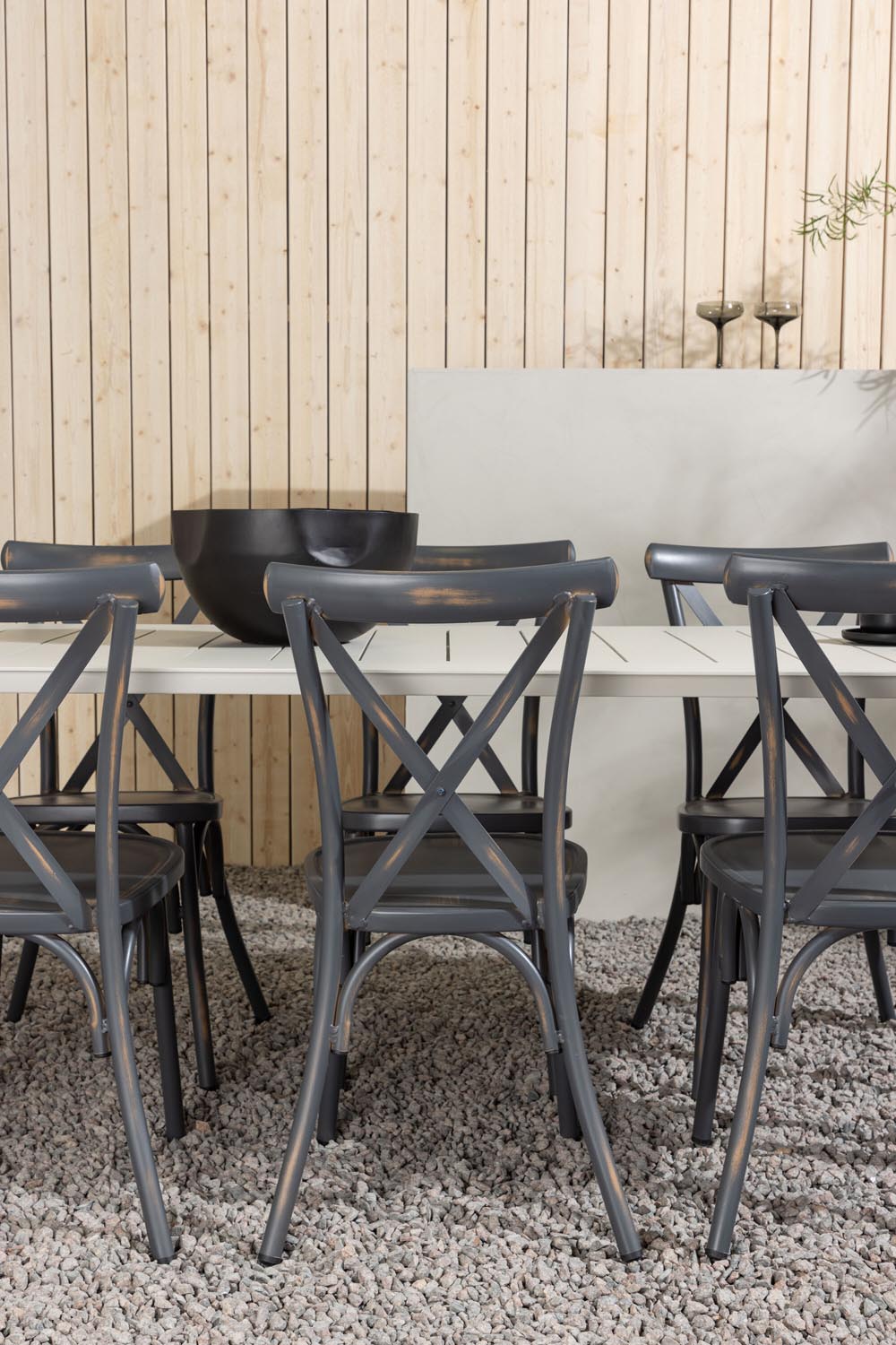 Lina Outdoor-Tischset + Peking 200cm/6St. in Dunkelgrau präsentiert im Onlineshop von KAQTU Design AG. Gartentischset ist von Venture Home
