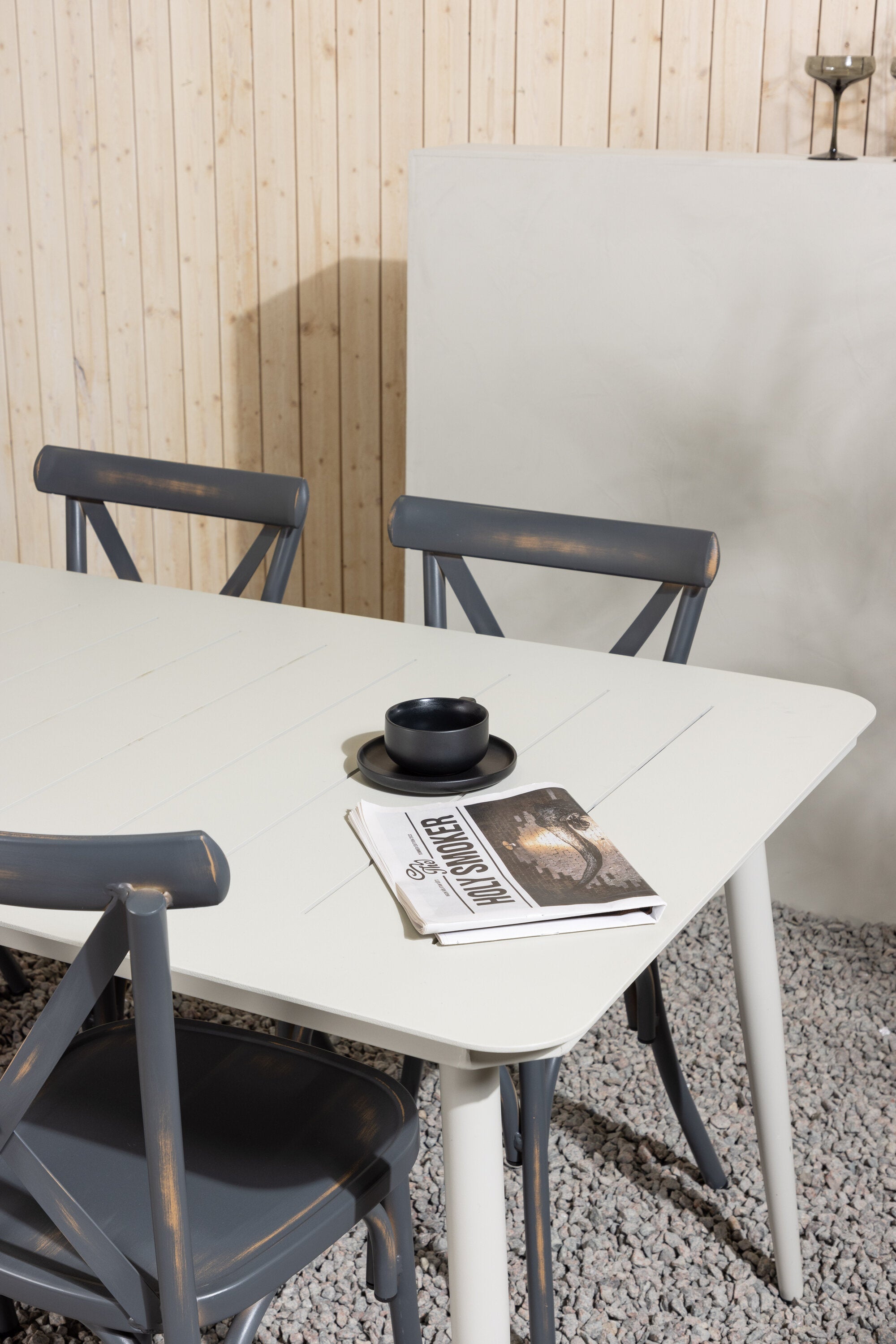 Lina Outdoor-Tischset + Peking 200cm/6St. in Dunkelgrau präsentiert im Onlineshop von KAQTU Design AG. Gartentischset ist von Venture Home