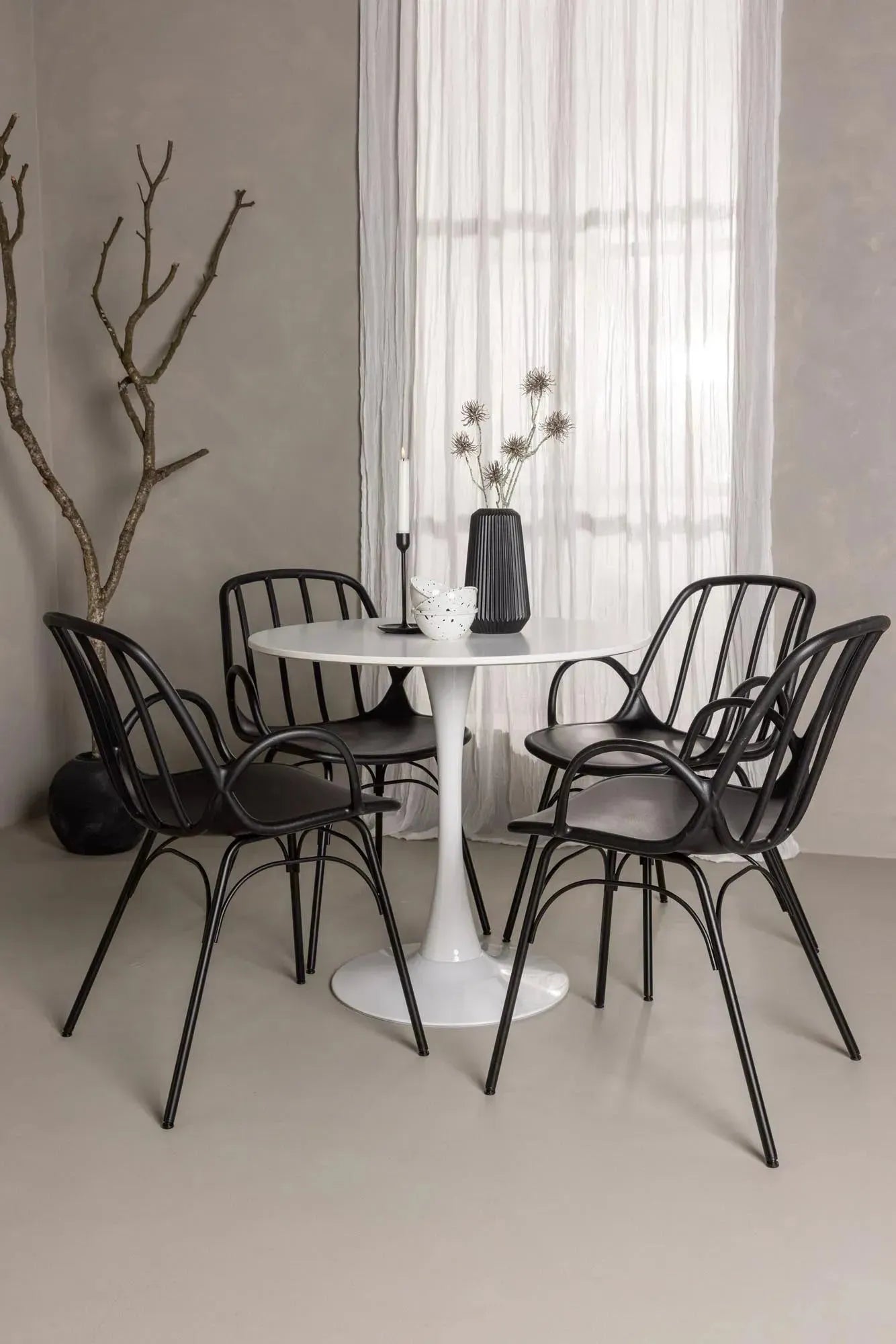 Elegantes Esszimmerset Hamden + Dyrön für stilvolle Mahlzeiten.