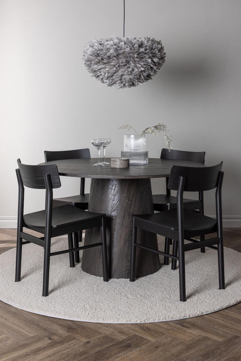 Lanzo Esszimmerset + Montros ⌀120cm/4St. in Braun / Schwarz präsentiert im Onlineshop von KAQTU Design AG. Esszimmerset ist von Venture Home