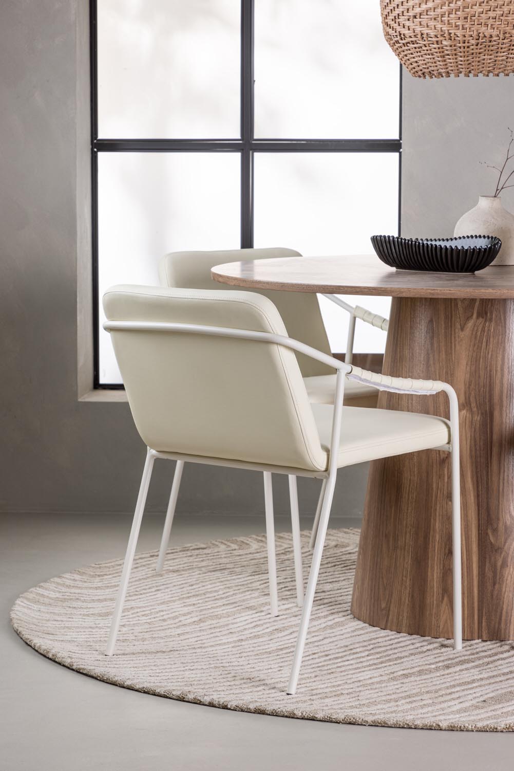Lanzo Esszimmerset + Tvist ⌀120cm/4St. in Beige präsentiert im Onlineshop von KAQTU Design AG. Esszimmerset ist von Venture Home