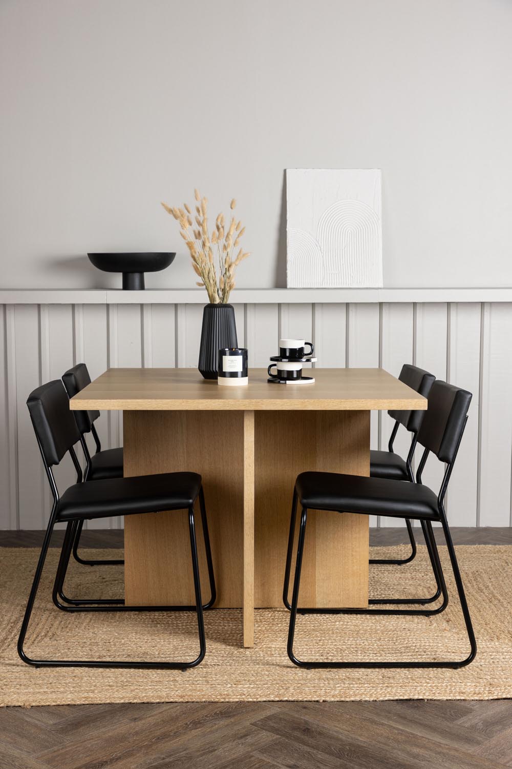 Leo Esszimmerset + Kenth 100cm/4St. in Schwarz präsentiert im Onlineshop von KAQTU Design AG. Esszimmerset ist von Venture Home
