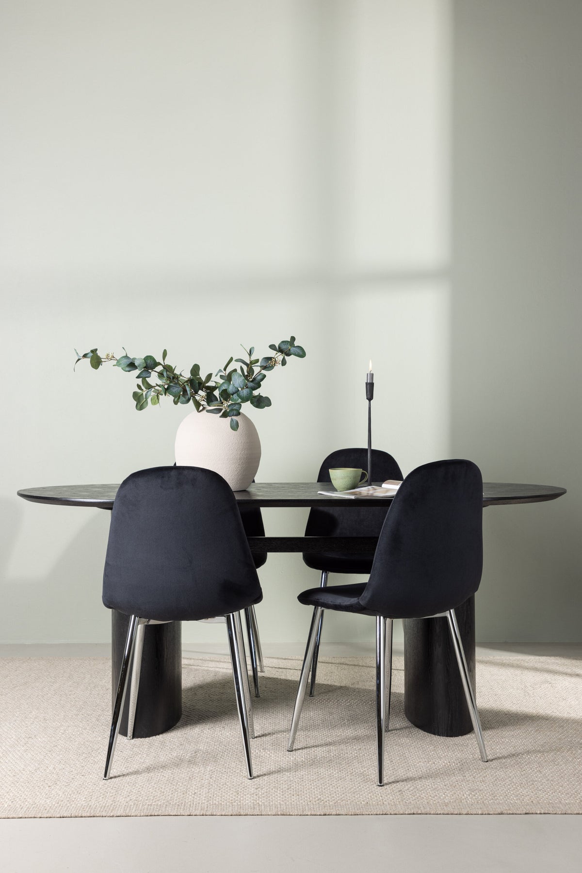 Isolde Esszimmerset + Polar 180cm/4St. in Schwarzes Silber präsentiert im Onlineshop von KAQTU Design AG. Esszimmerset ist von Venture Home
