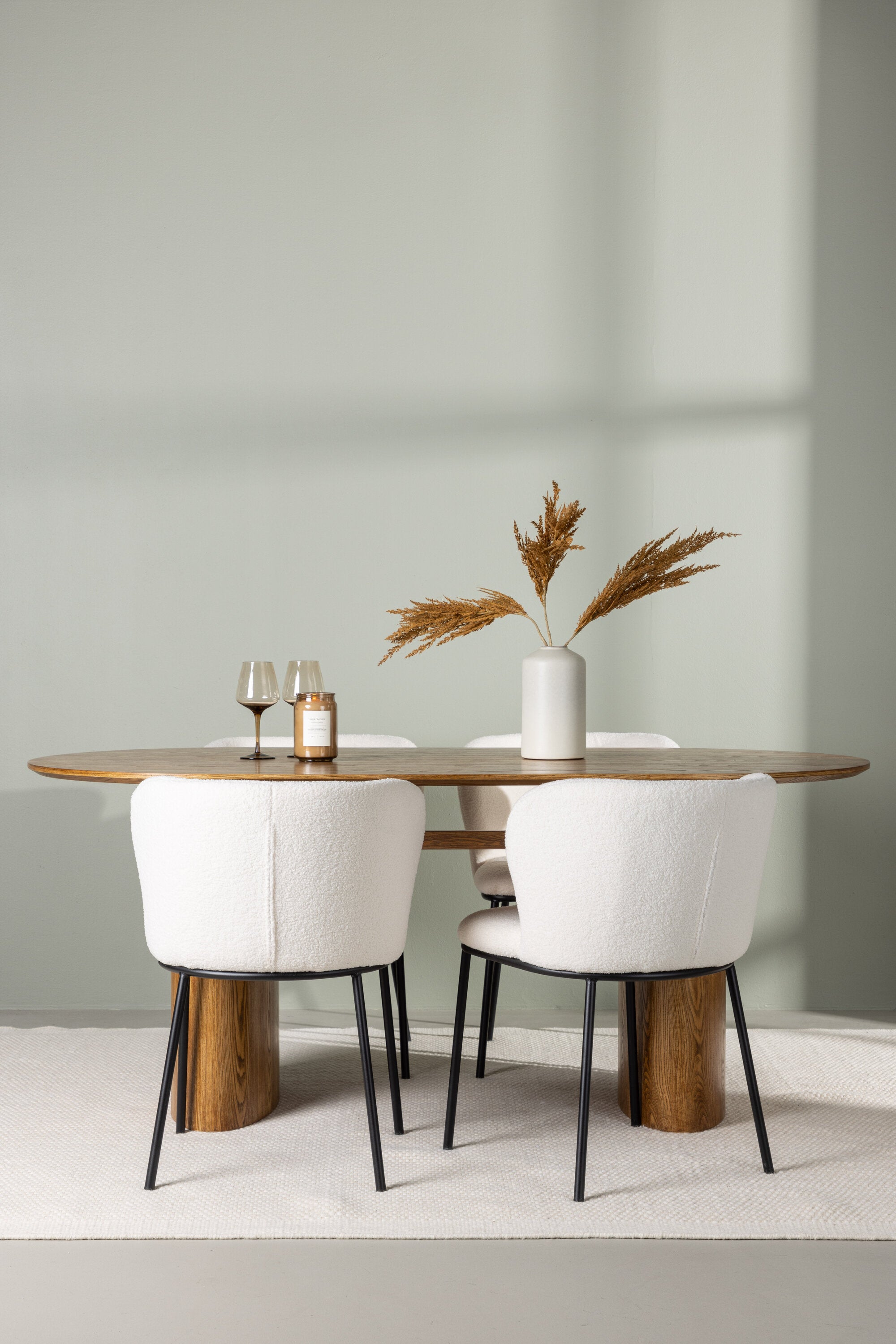 Isolde Esszimmerset + Edina 180cm/4St. in Natur / Schwarz / Weiss präsentiert im Onlineshop von KAQTU Design AG. Esszimmerset ist von Venture Home