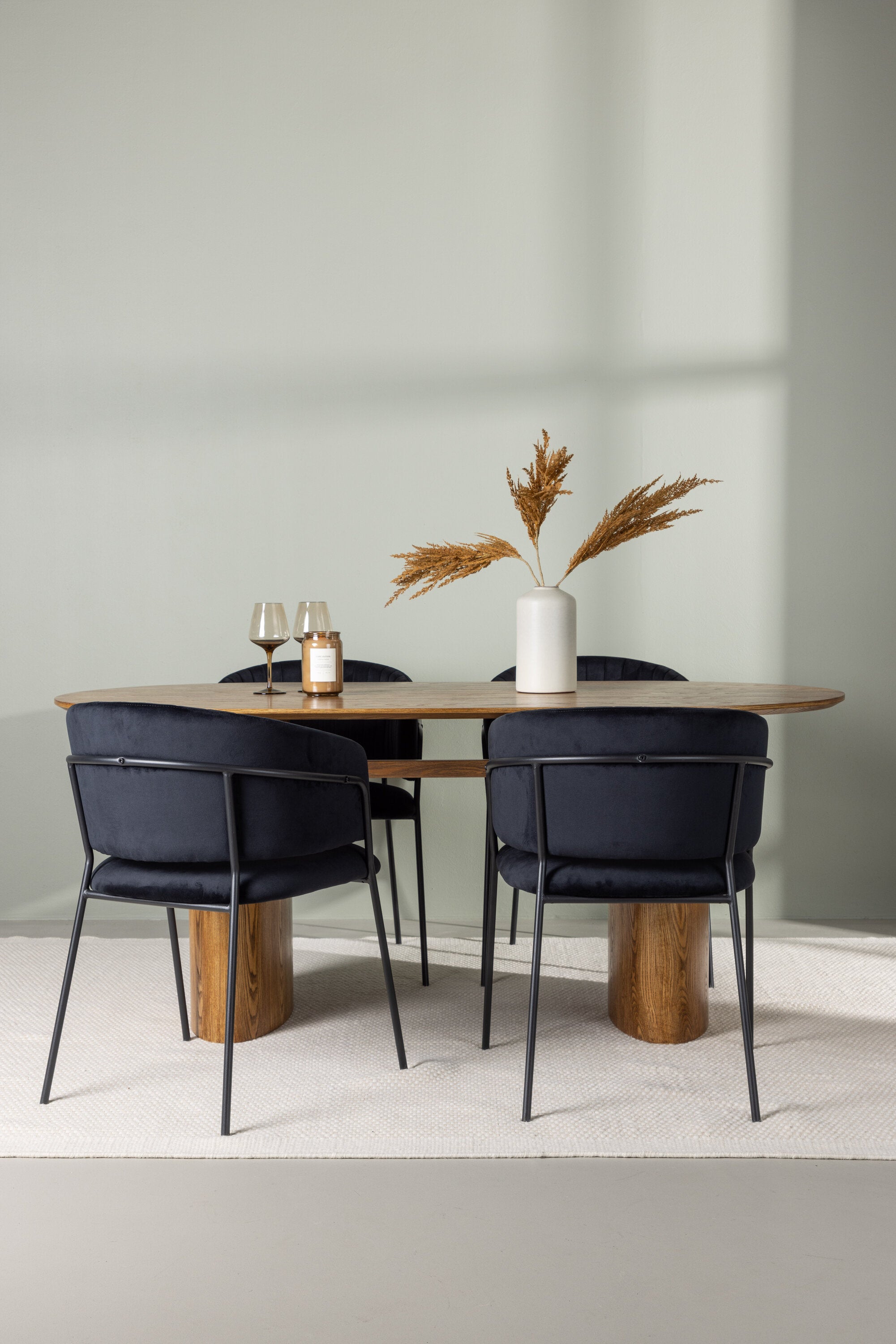 Isolde Esszimmerset + Selma 180cm/4St. in Natur / Schwarz präsentiert im Onlineshop von KAQTU Design AG. Esszimmerset ist von Venture Home