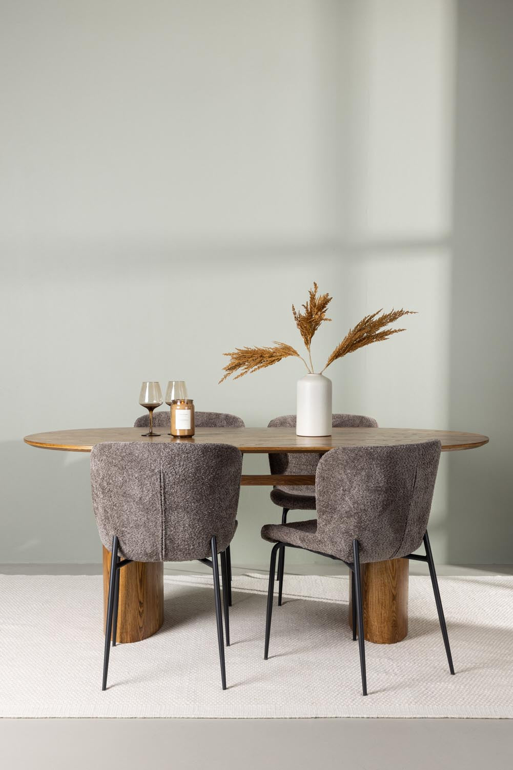 Isolde Esszimmerset + Modesto 180cm/4St. in Natur / Schwarz / Dunkelgrau präsentiert im Onlineshop von KAQTU Design AG. Esszimmerset ist von Venture Home