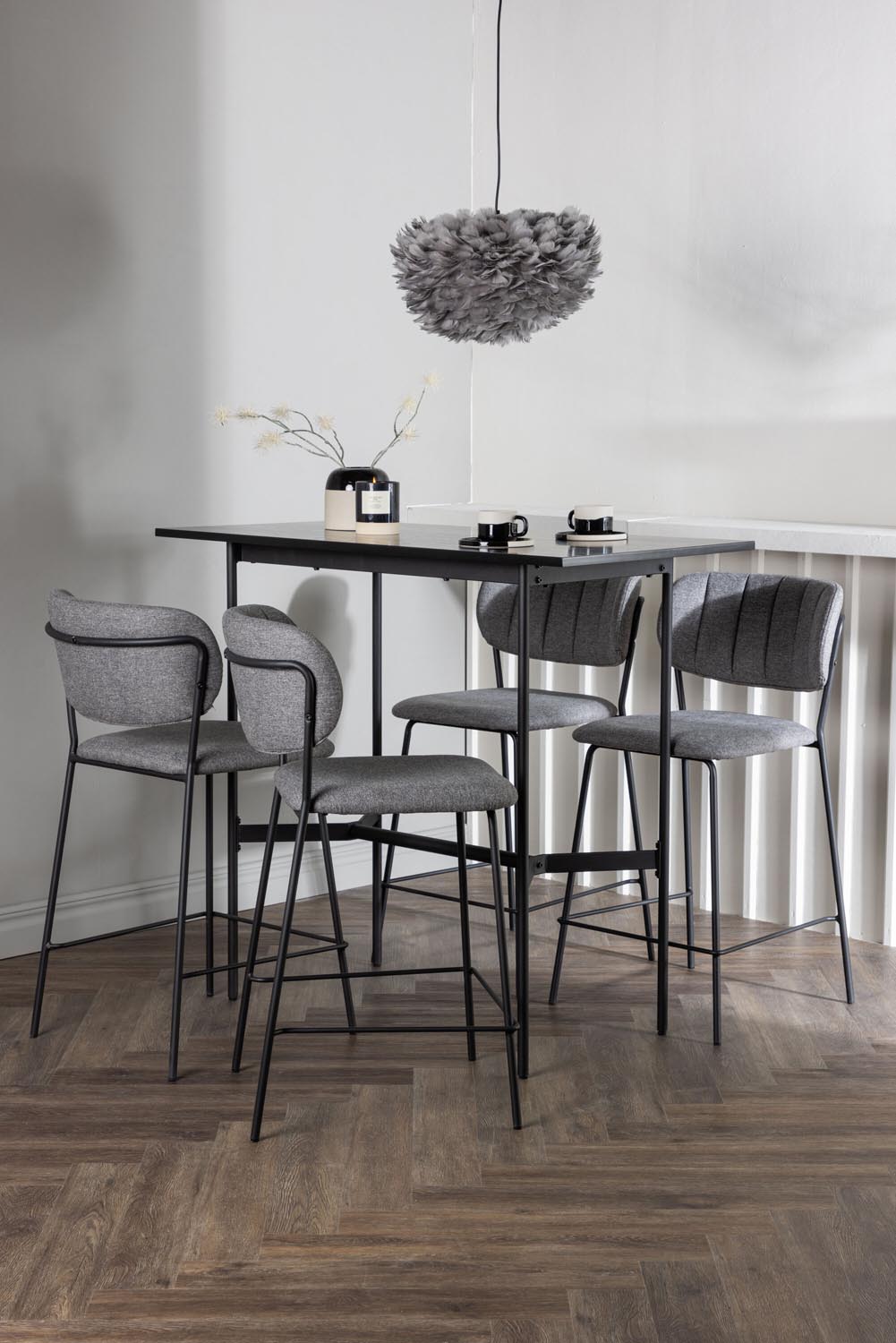 Barset Rax + Bell 120cm/4St. in Schwarzgrau präsentiert im Onlineshop von KAQTU Design AG. Bartischset ist von Venture Home