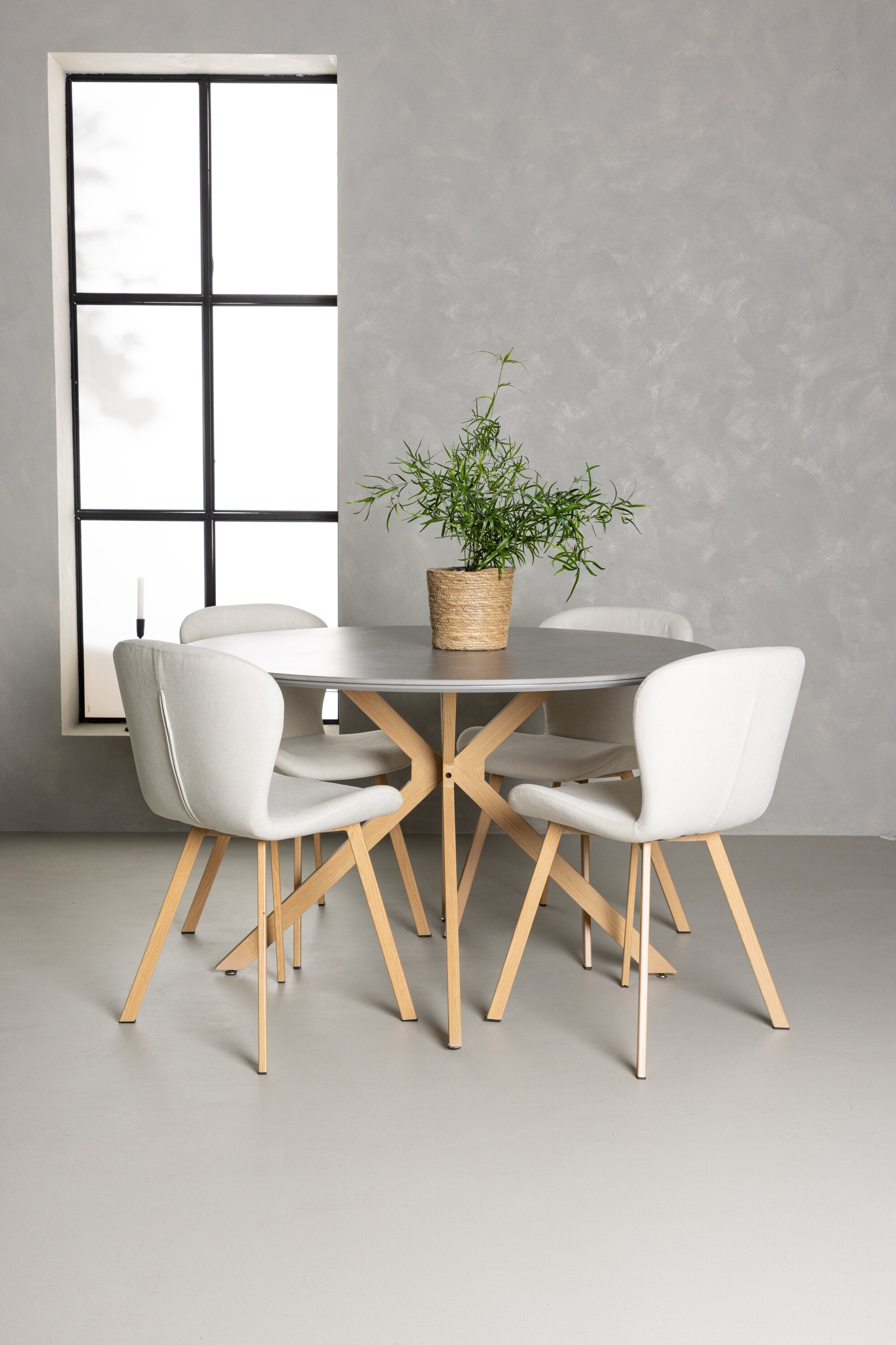 Piazza Esszimmerset + Lilja ⌀120cm/4St. in Beige, Natur präsentiert im Onlineshop von KAQTU Design AG. Esszimmerset ist von Venture Home