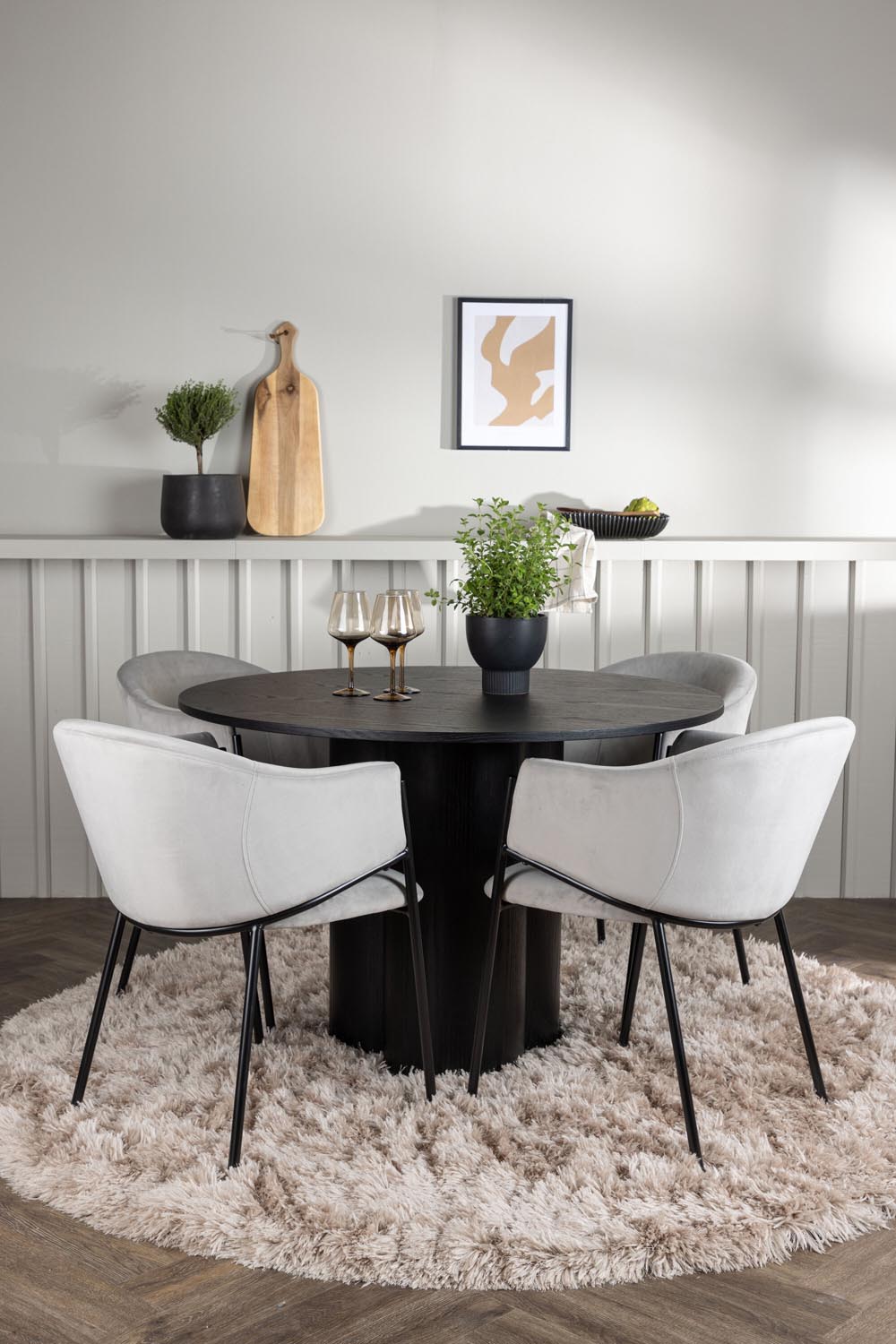 Olivia Esszimmerset ⌀110cm/4St. in Schwarzgrau präsentiert im Onlineshop von KAQTU Design AG. Esszimmerset ist von Venture Home