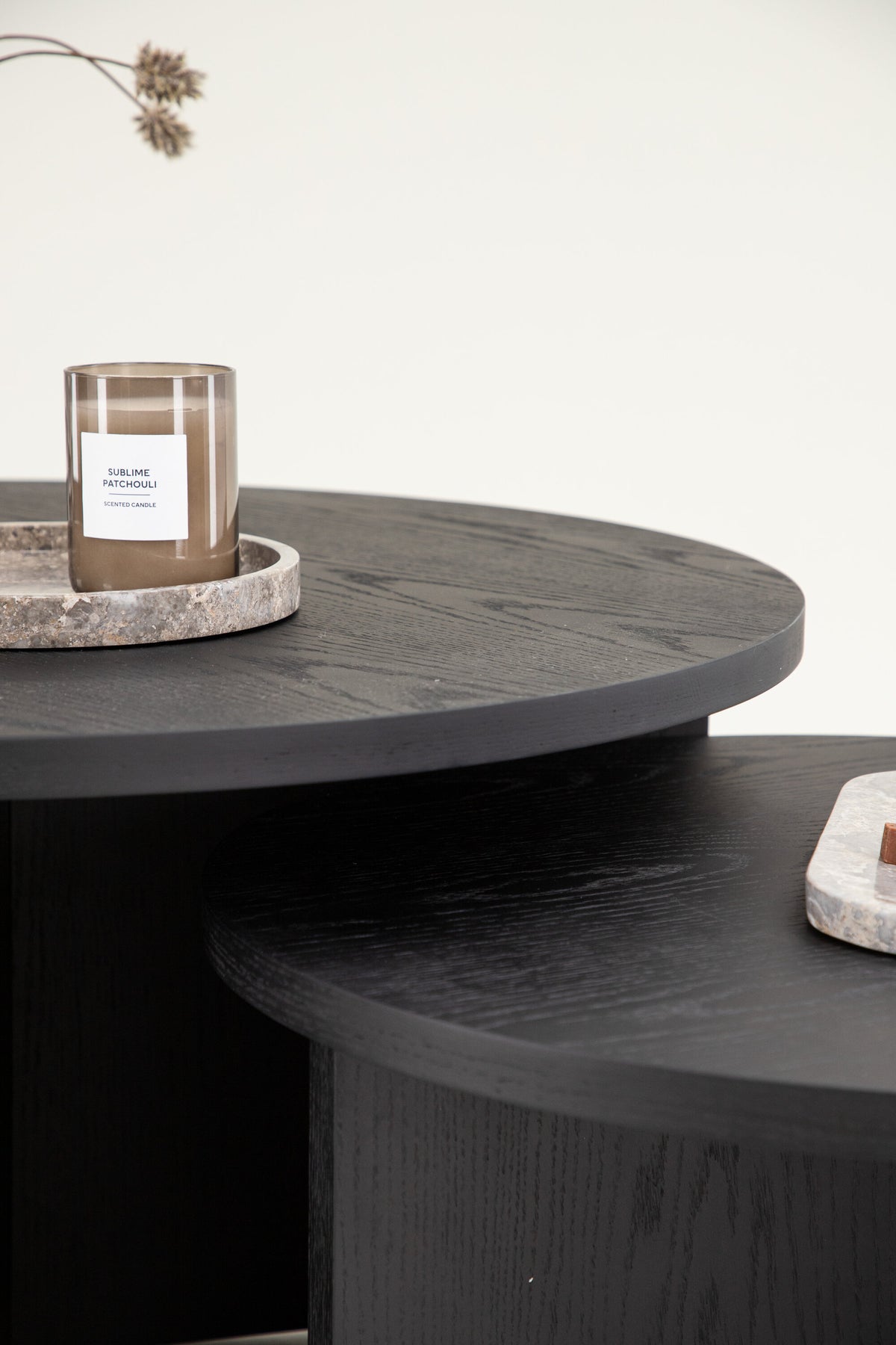 Saltö Coffee Tisch in Schwarz präsentiert im Onlineshop von KAQTU Design AG. Beistelltisch ist von Venture Home