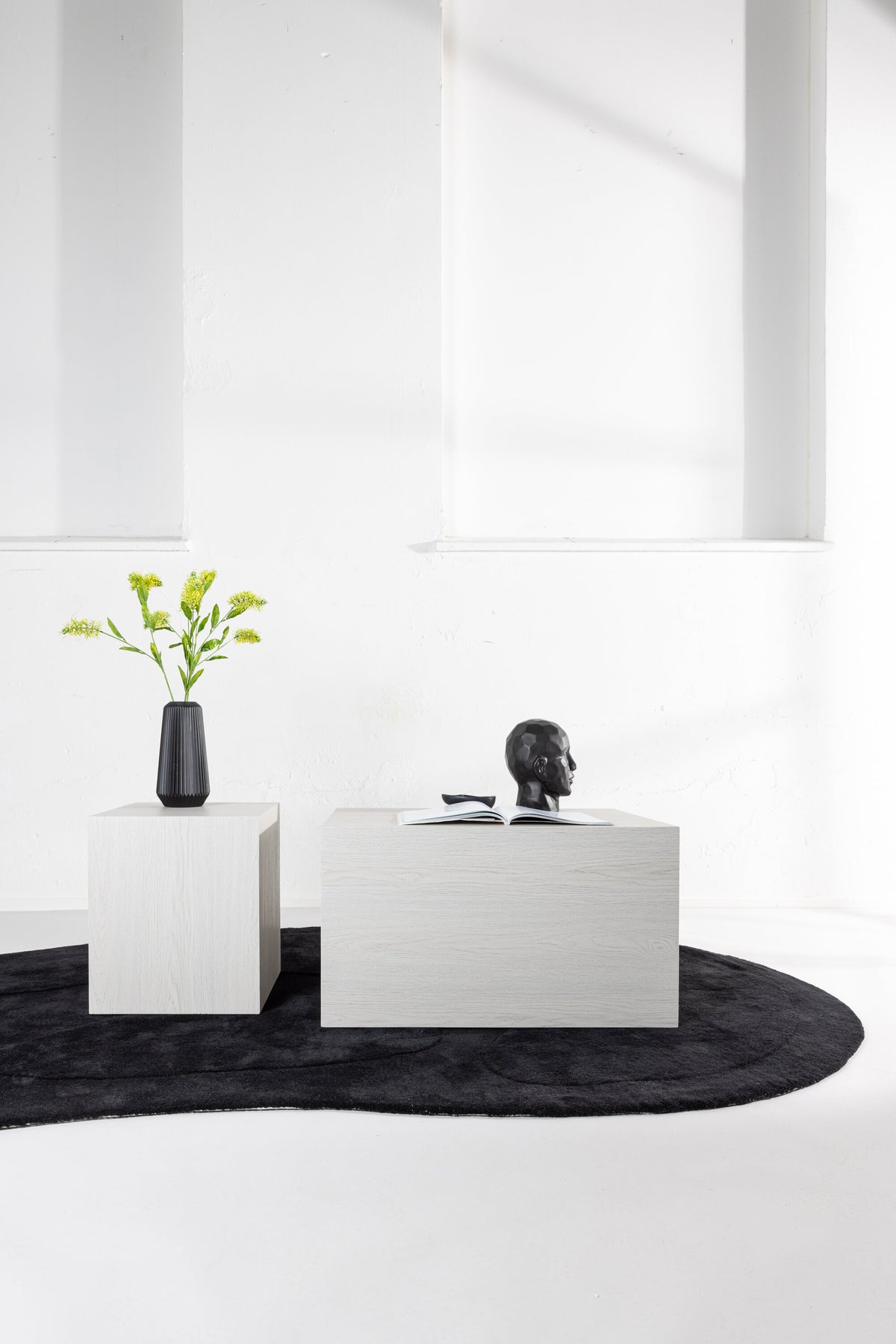 York Coffee Tisch High in Tünchen präsentiert im Onlineshop von KAQTU Design AG. Beistelltisch ist von Venture Home
