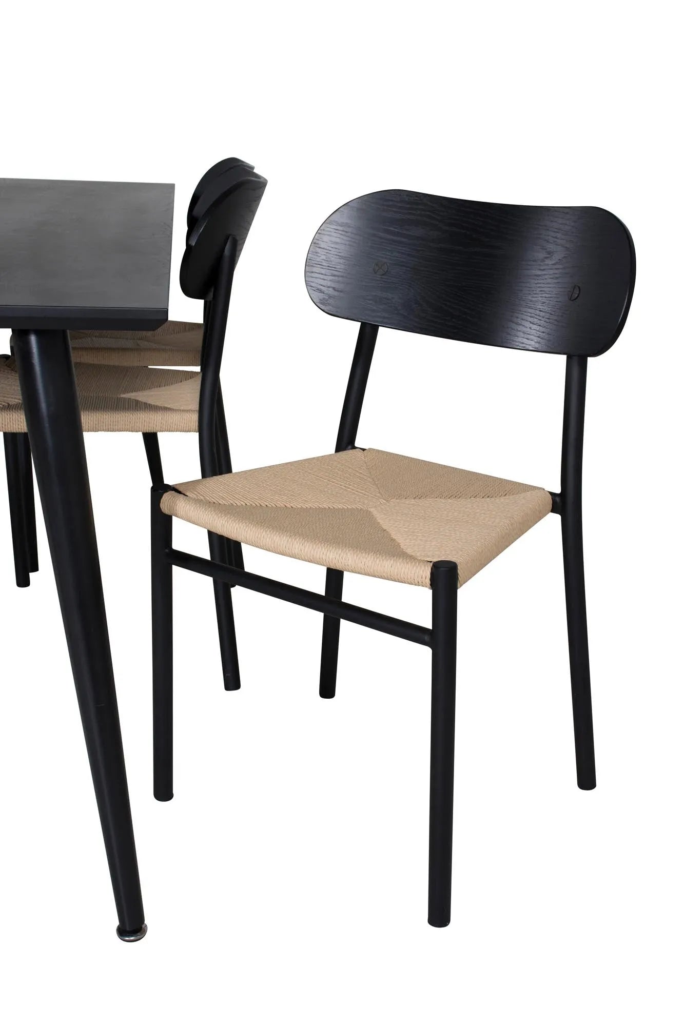 Modernes Esszimmer Set Dipp mit ergonomischen Polly Stühlen.