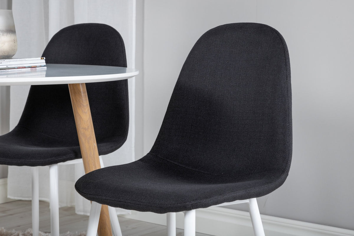 Esszimmerset Plaza mit Tisch aus MDF und Stahlgestell sowie vier Stühlen Polar in Weiss/Grau/Weiss, Ansicht des kompletten Sets.