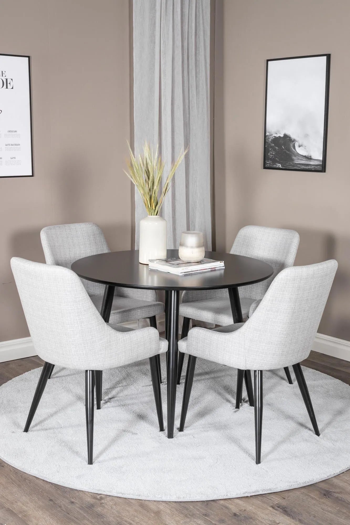 Esszimmer Set Plaza von Venture Home: Stilvolles Design, hochwertige Materialien, ideal für modernes Wohnen, inkl. Stühle.