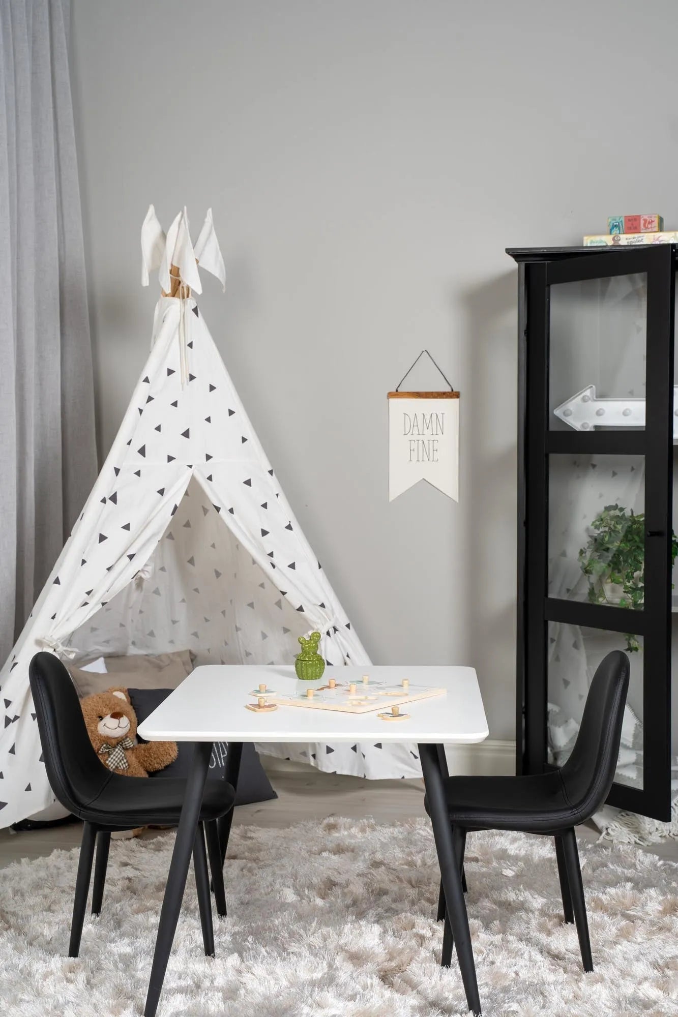 Esszimmer Set Polar: Eleganz und Komfort für Ihr Zuhause.