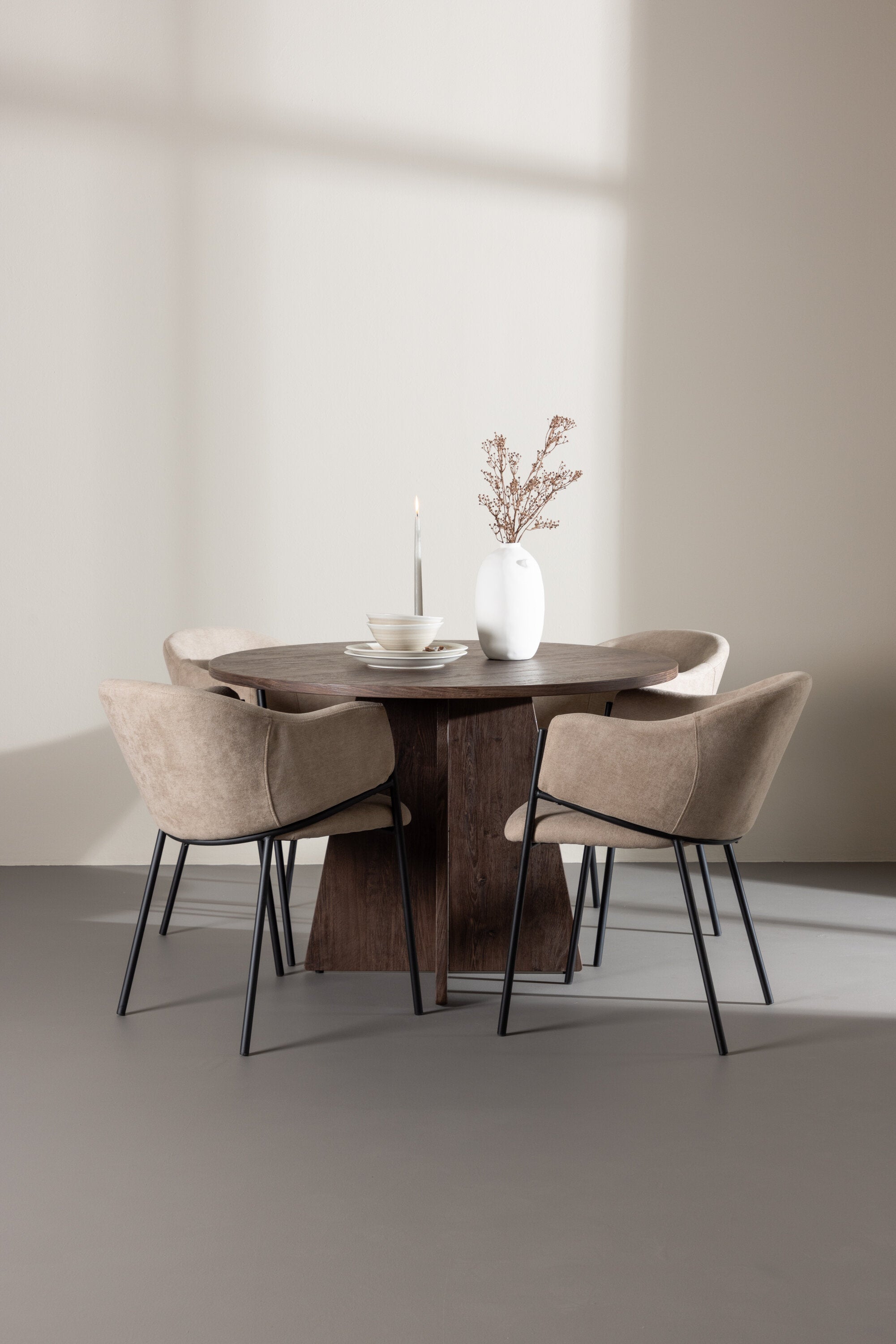 Bootcut Esszimmertisch mit Evelina Stühlen in  präsentiert im Onlineshop von KAQTU Design AG. Bartischset ist von Venture Home