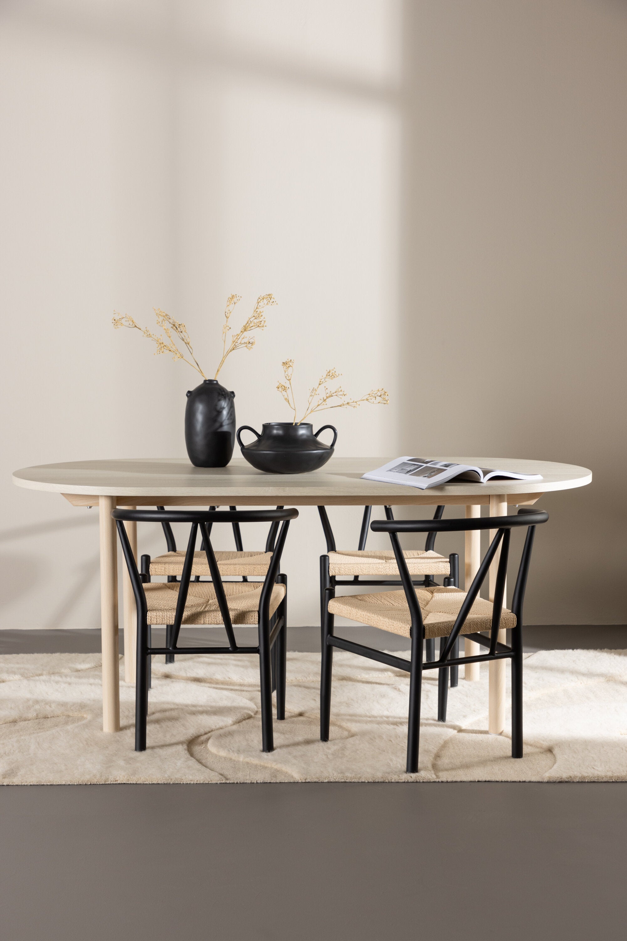 Andy Esstisch mit Alfons Stühlen in  präsentiert im Onlineshop von KAQTU Design AG. Esszimmerset ist von Venture Home